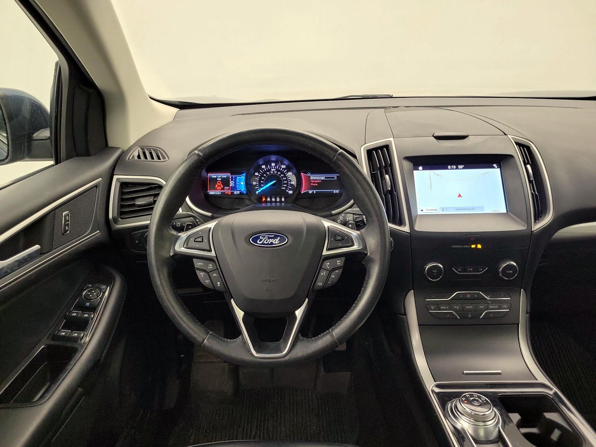 Thumbnail: 2019 Ford Edge - 10