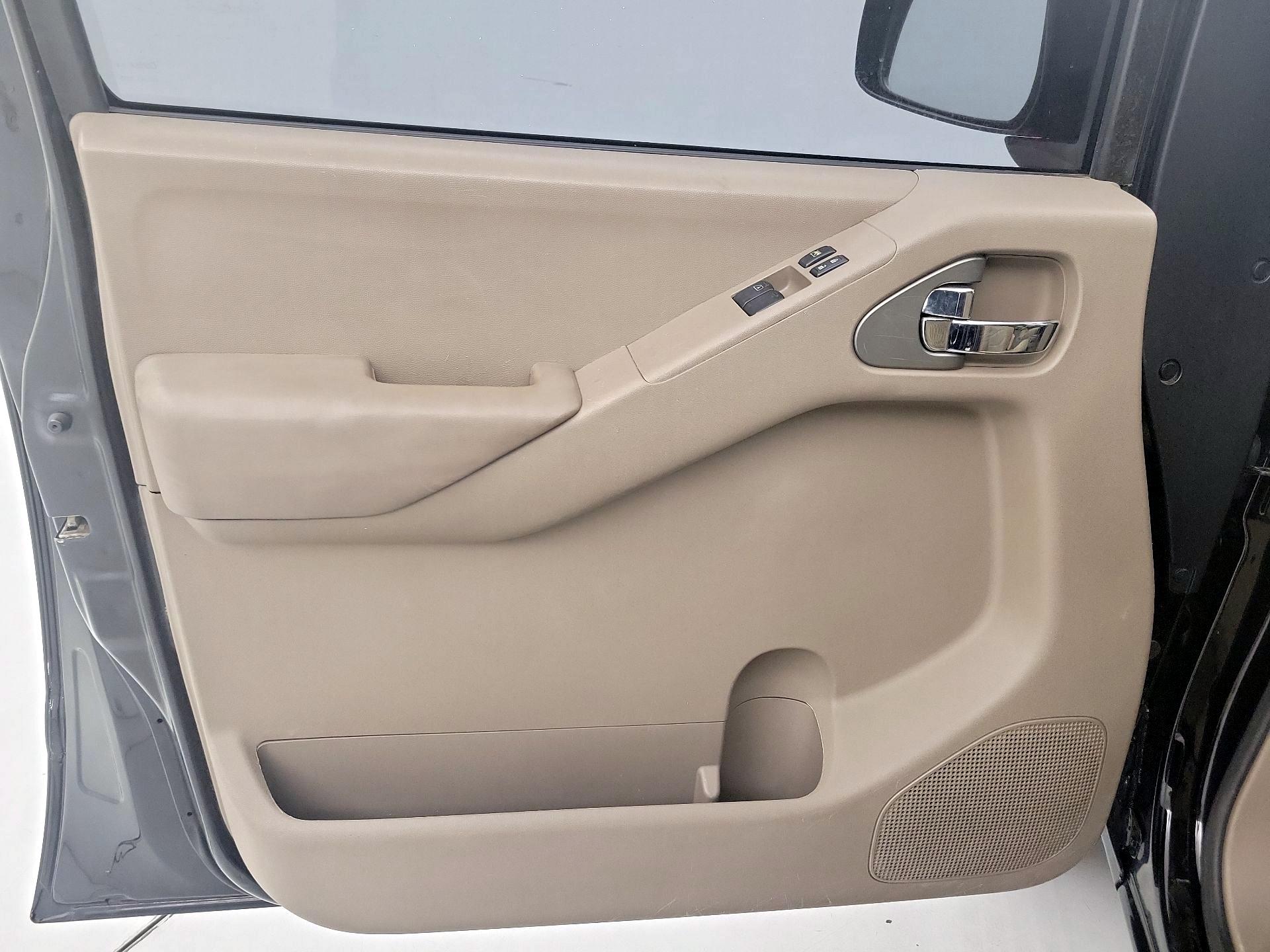 Thumbnail: 2014 Nissan Frontier - 12