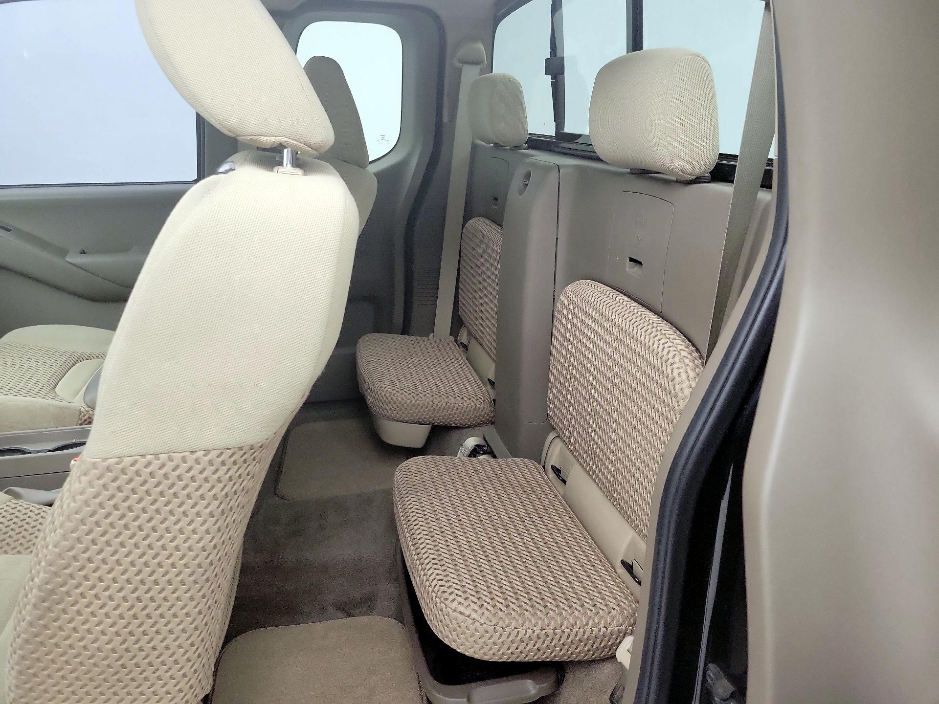 Thumbnail: 2014 Nissan Frontier - 18