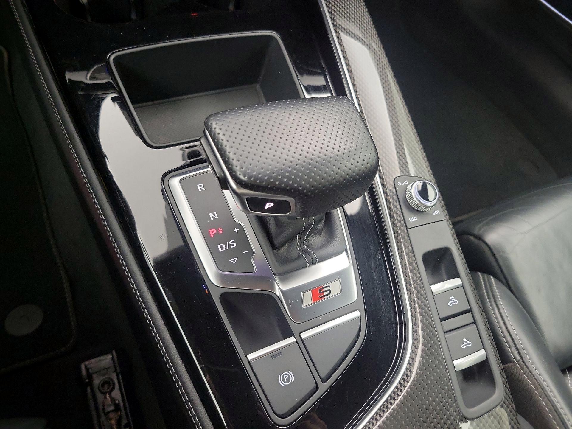 Thumbnail: 2021 Audi S5 - 18