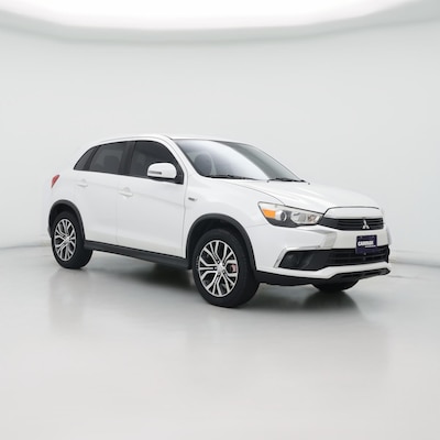 White 2017 Mitsubishi Outlander Sport ES