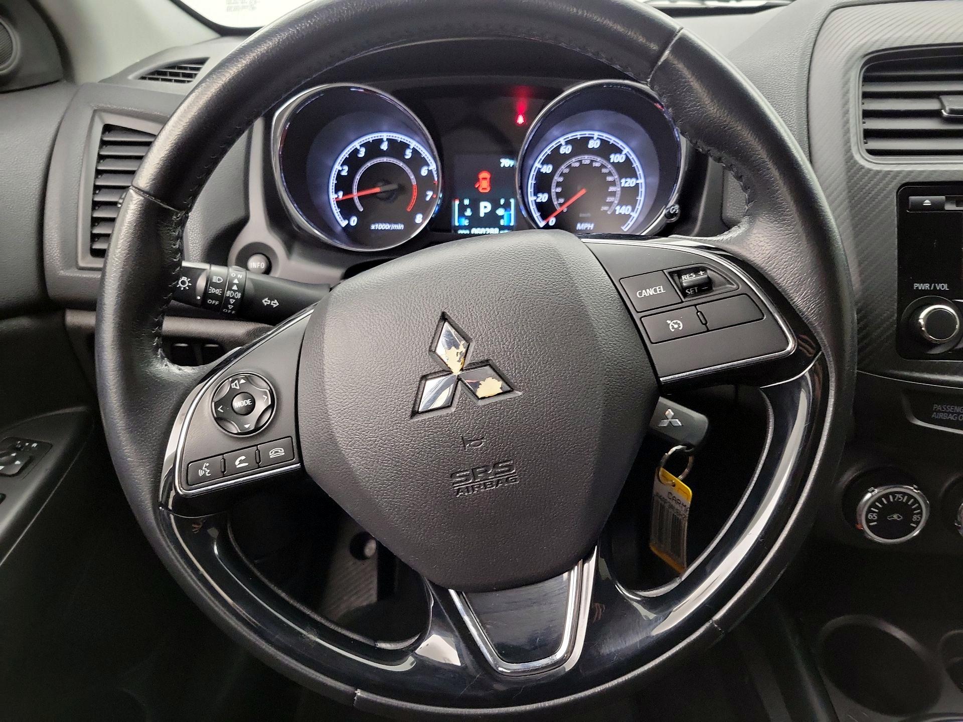 Thumbnail: 2017 Mitsubishi Outlander Sport - 10