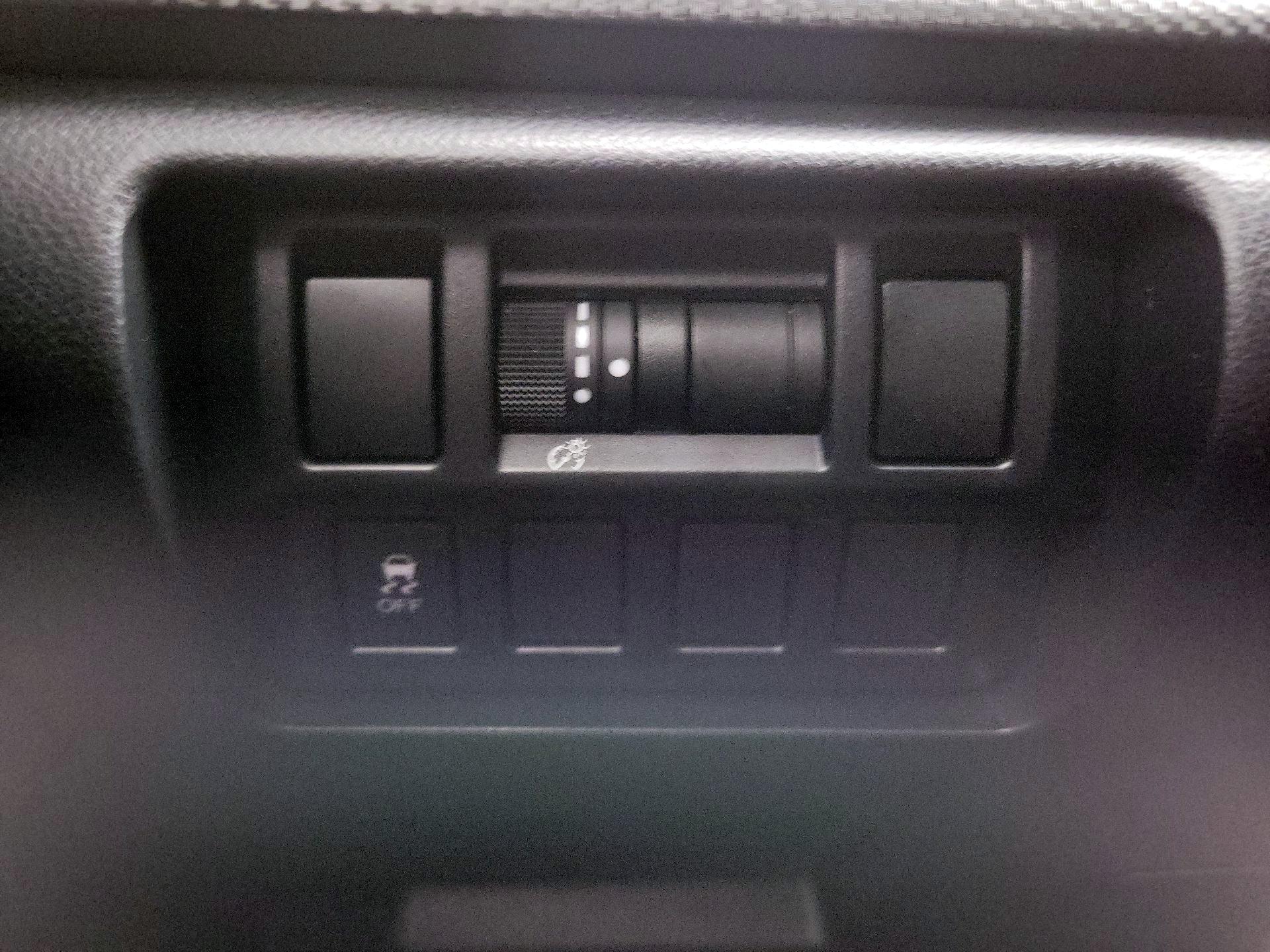 Thumbnail: 2018 Subaru Crosstrek - 13