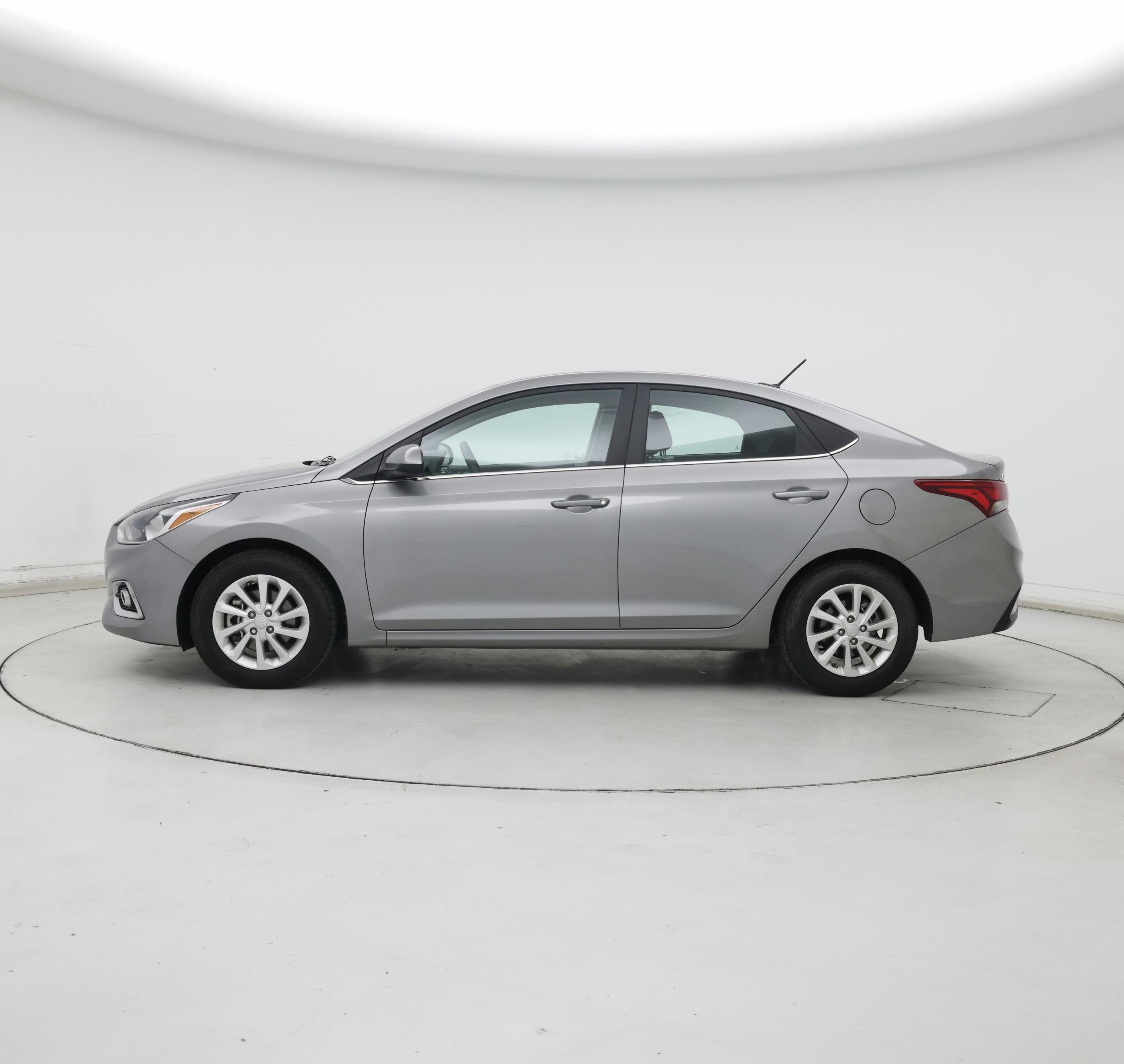 Thumbnail: 2021 Hyundai Accent - 3