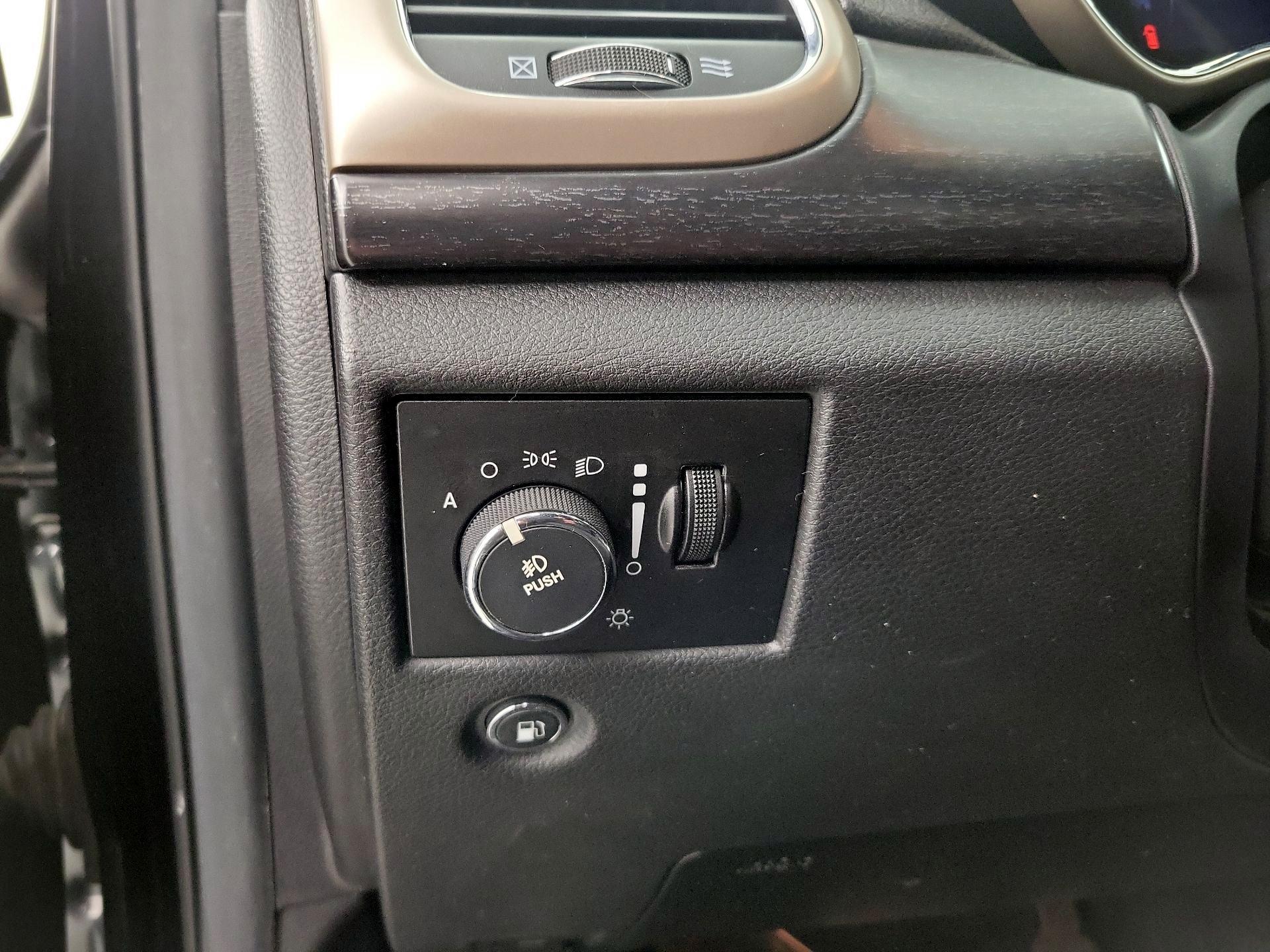 Thumbnail: 2014 Jeep Grand Cherokee - 13