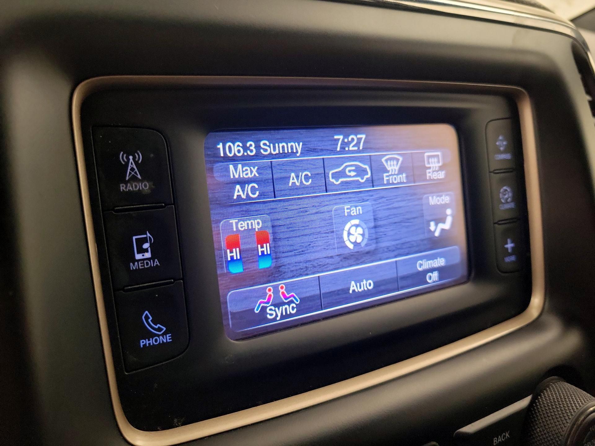 Thumbnail: 2014 Jeep Grand Cherokee - 15