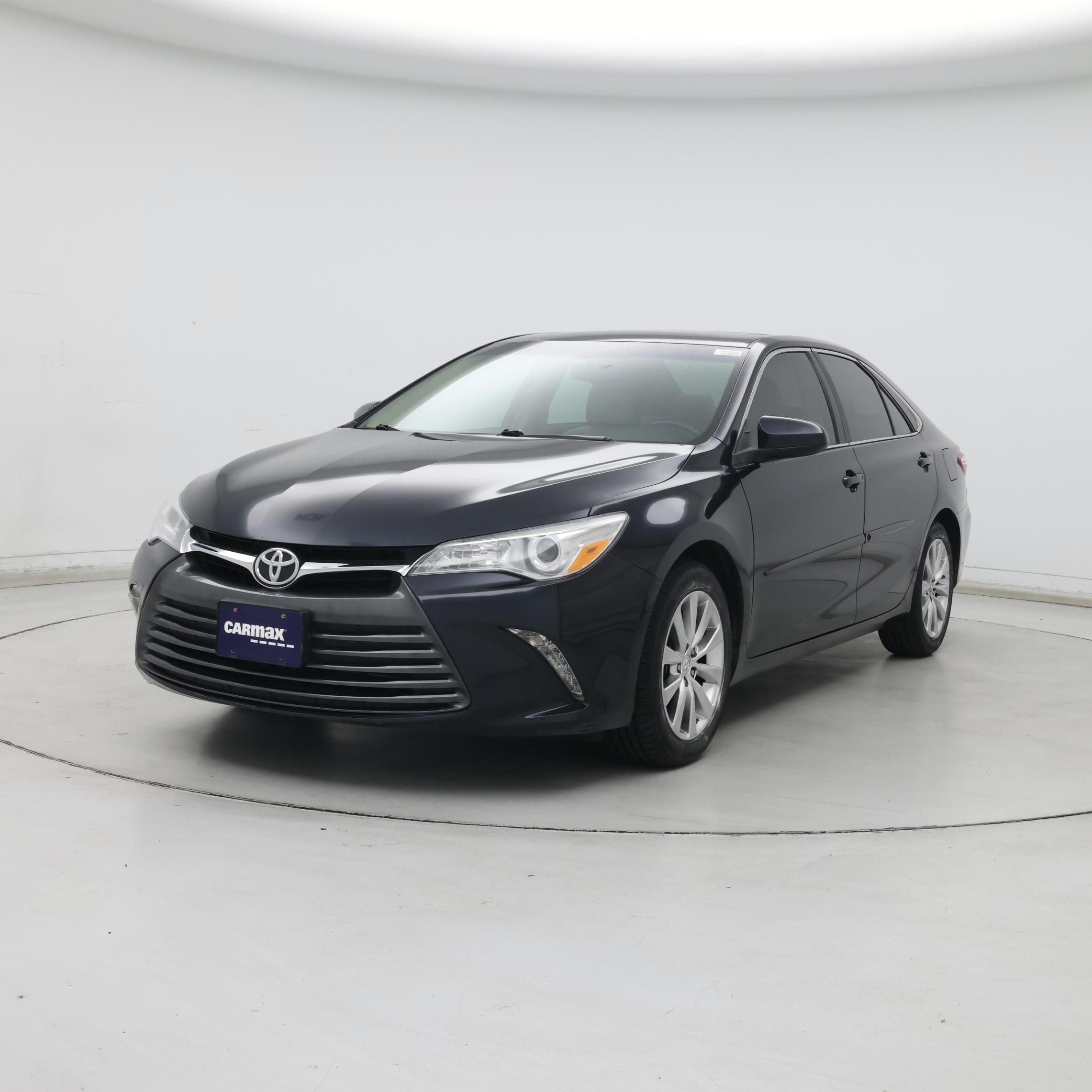 Thumbnail: 2015 Toyota Camry - 4