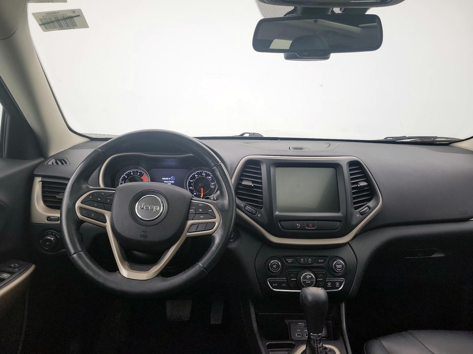 Thumbnail: 2017 Jeep Cherokee - 9