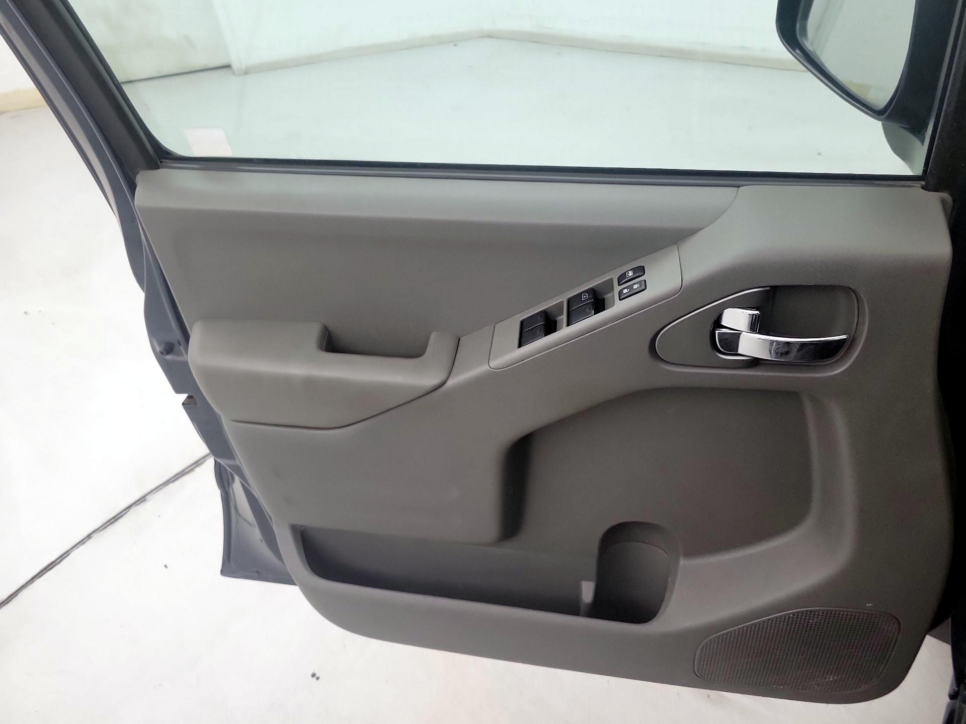 Thumbnail: 2020 Nissan Frontier - 12