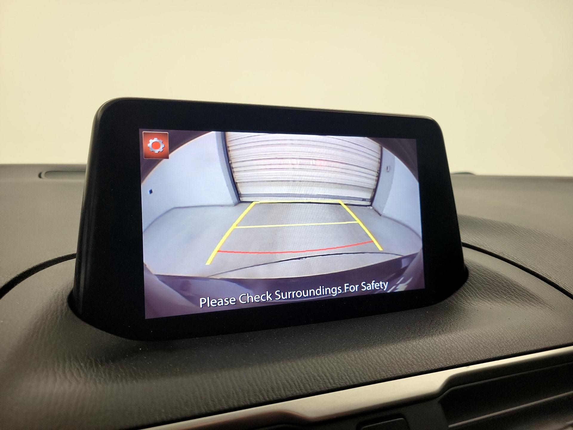 Thumbnail: 2018 Mazda Mazda3 - 14