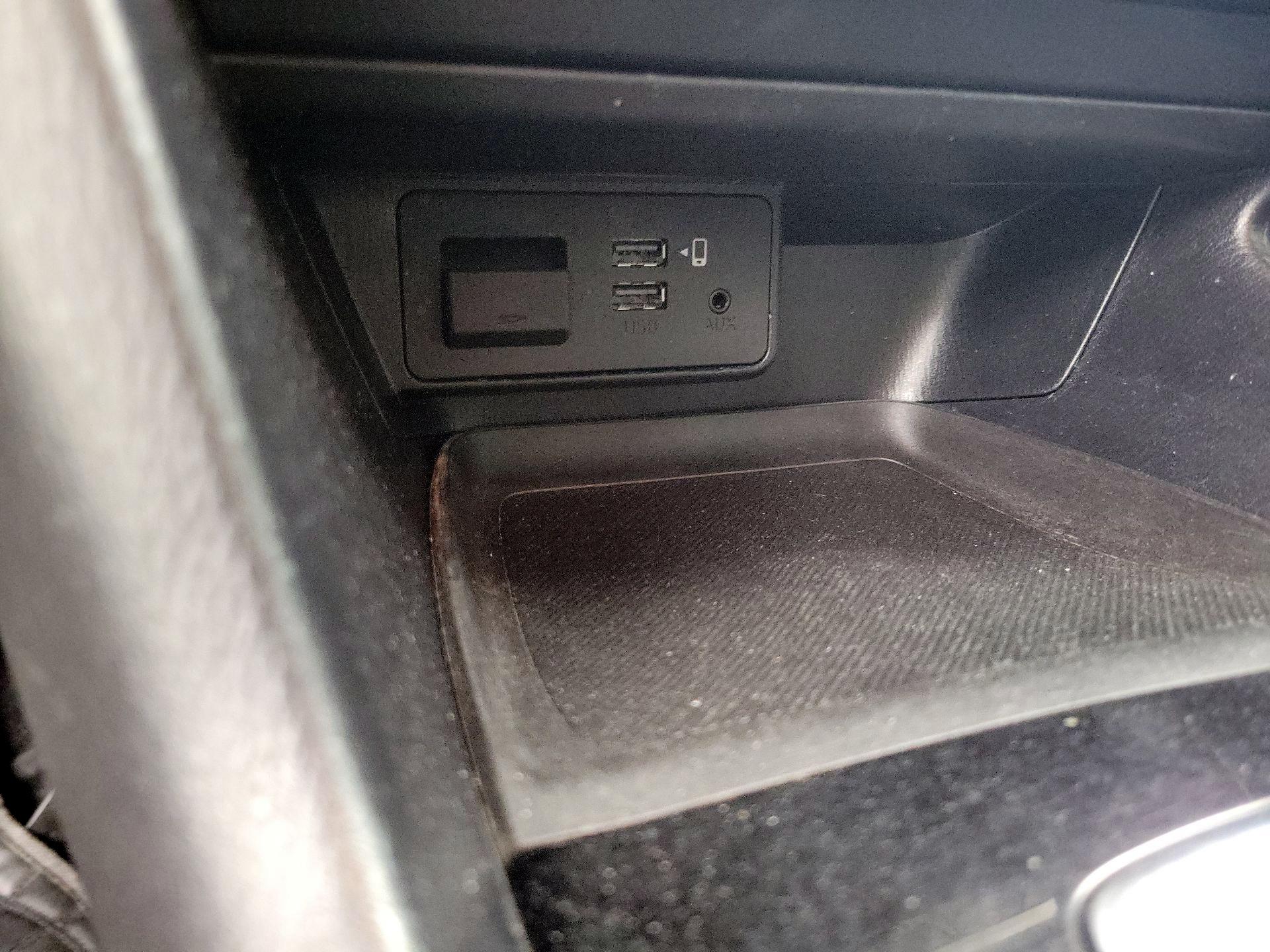 Thumbnail: 2018 Mazda Mazda3 - 18