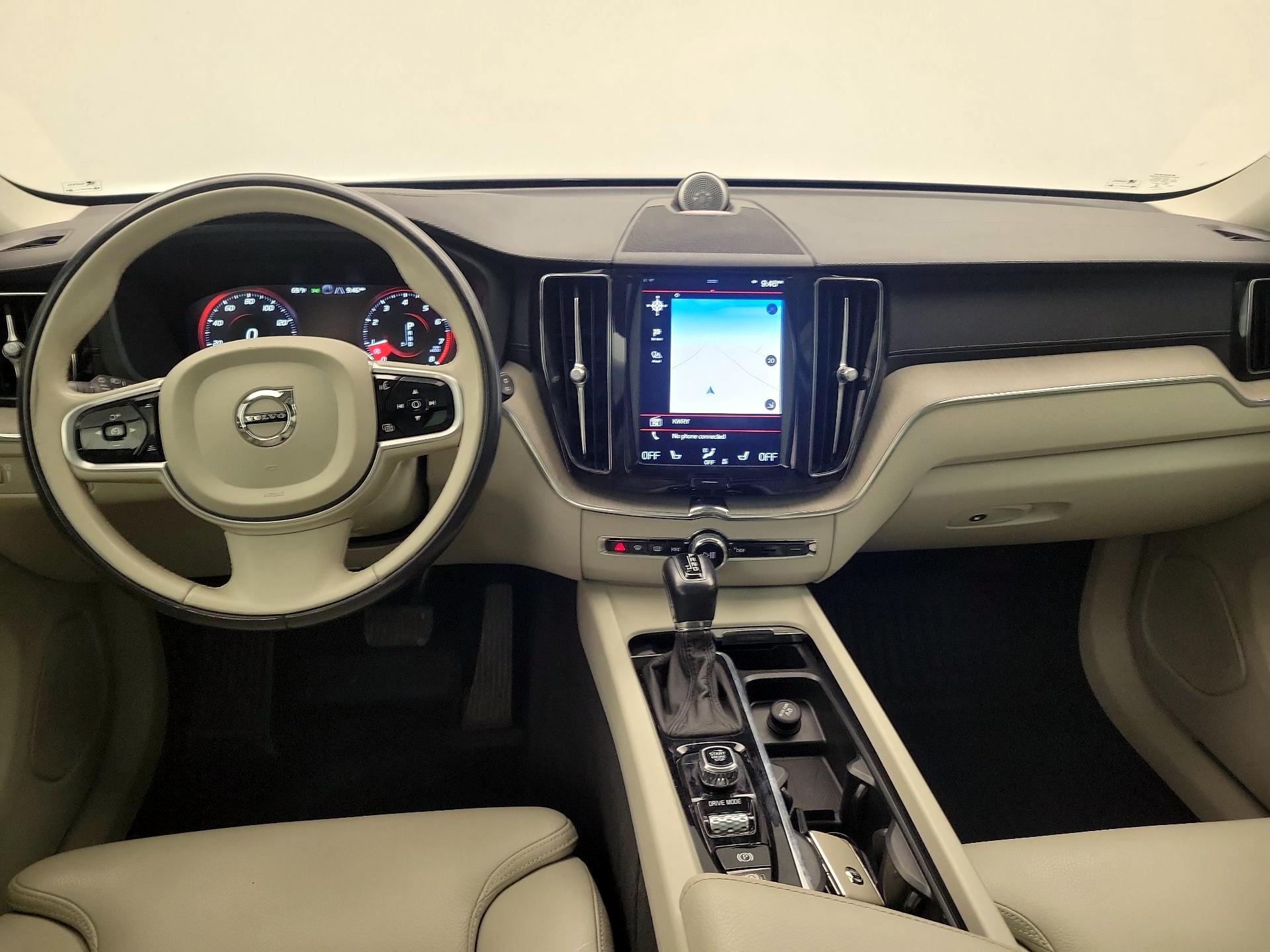 Thumbnail: 2018 Volvo XC60 - 9