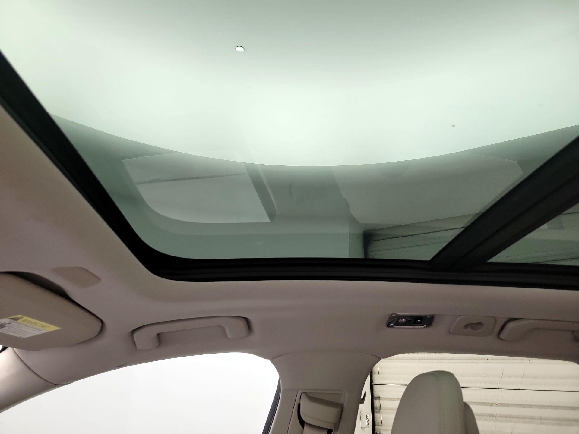 Thumbnail: 2018 Volvo XC60 - 20