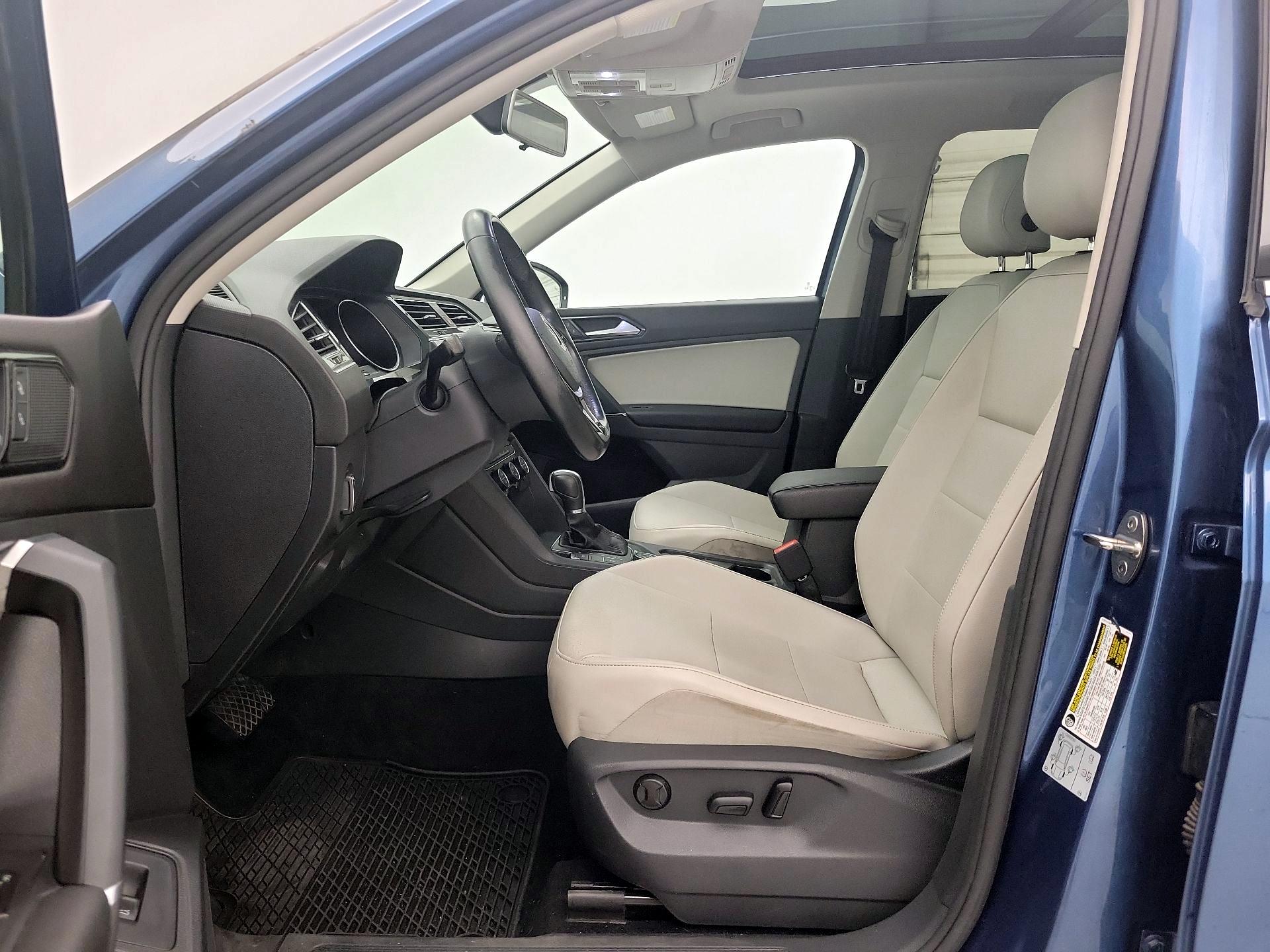 Thumbnail: 2018 Volkswagen Tiguan - 11