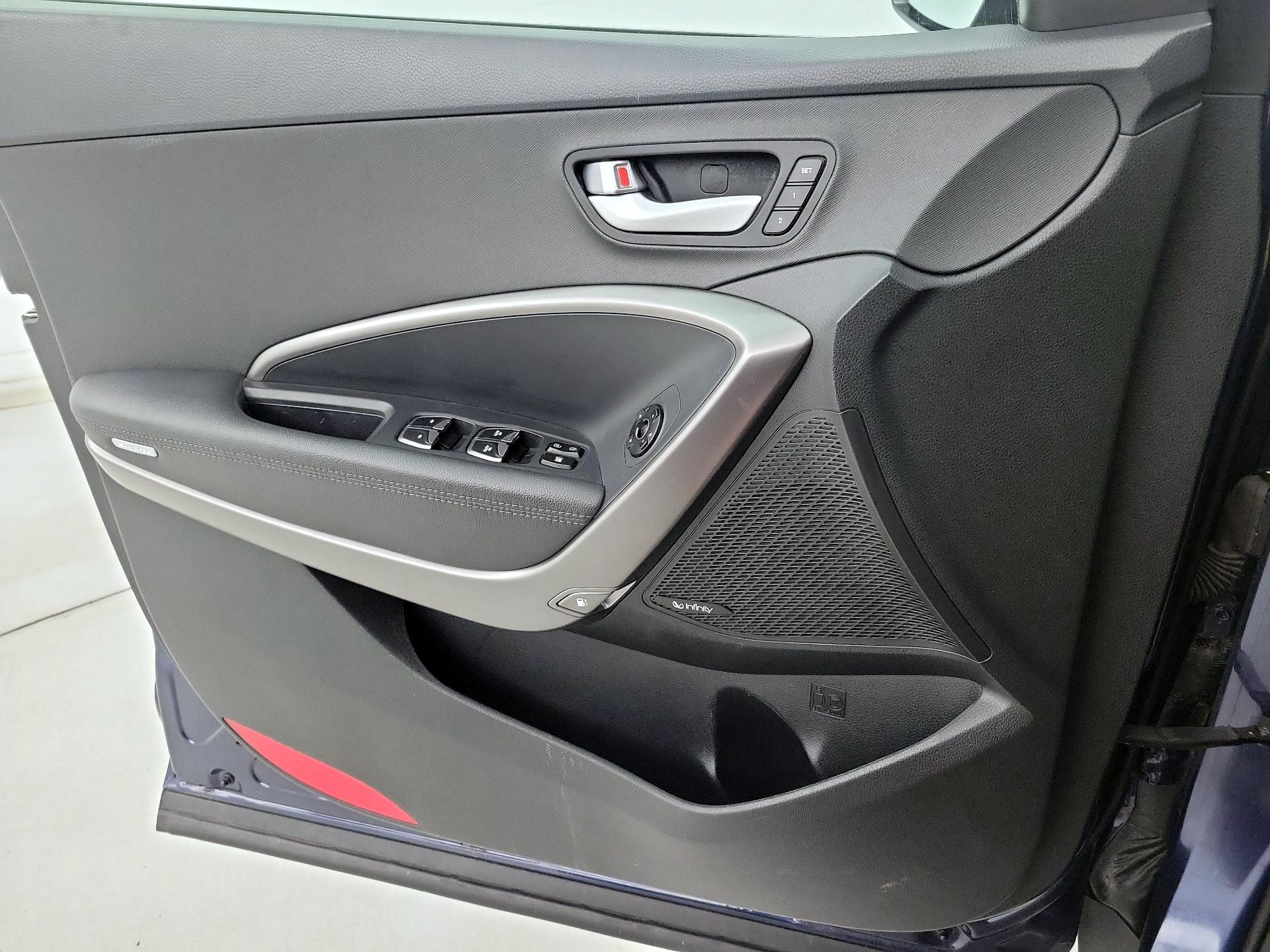 Thumbnail: 2017 Hyundai Santa Fe - 12