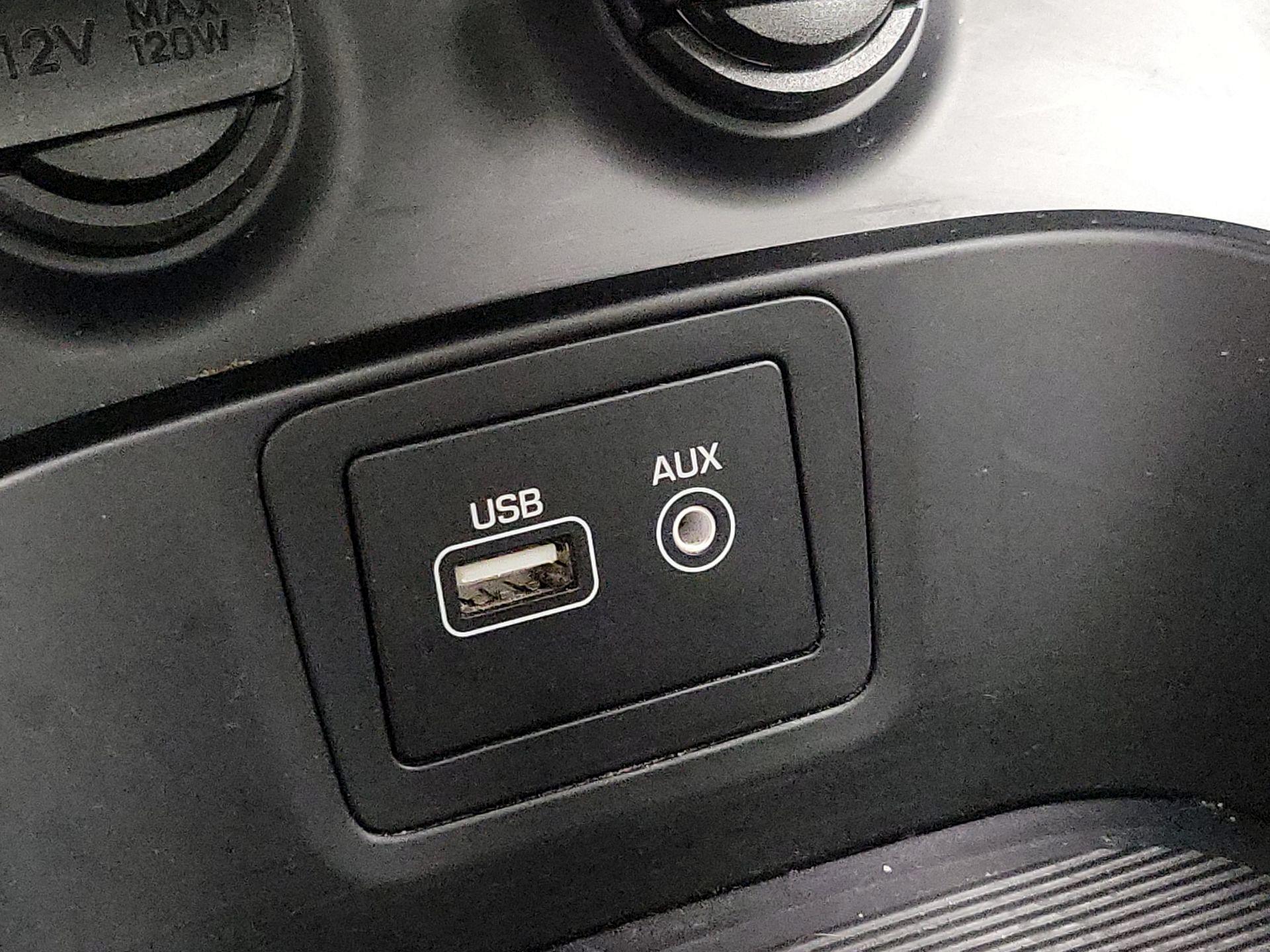 Thumbnail: 2017 Hyundai Santa Fe - 19