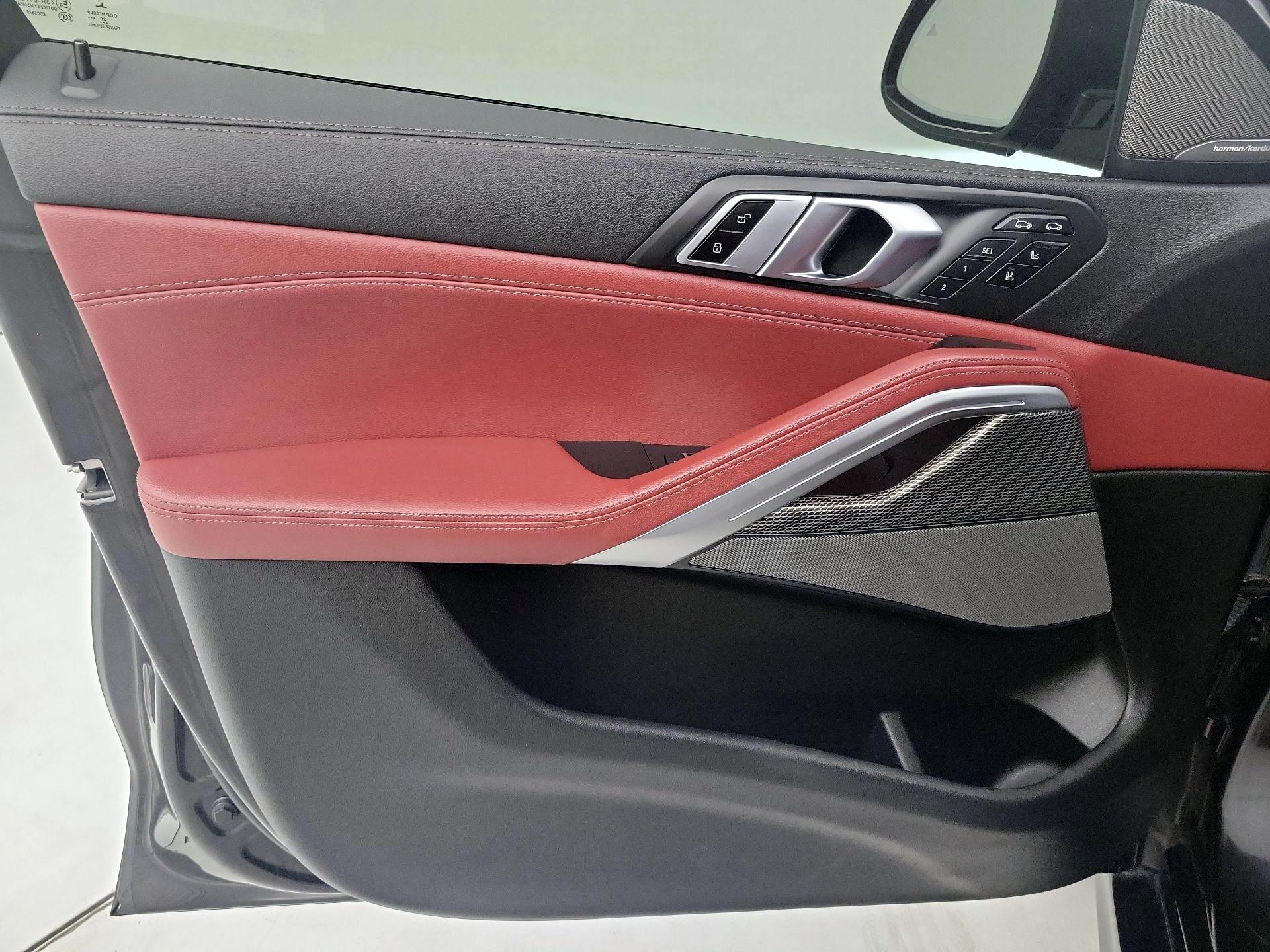 Thumbnail: 2021 BMW X6 - 12