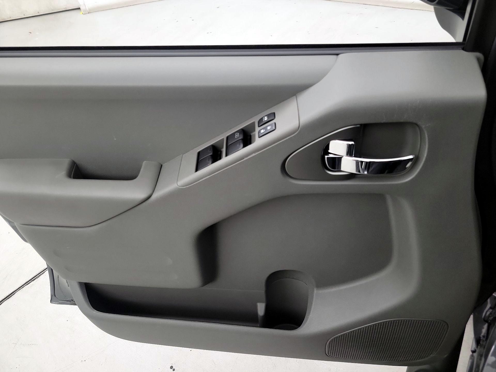 Thumbnail: 2020 Nissan Frontier - 12