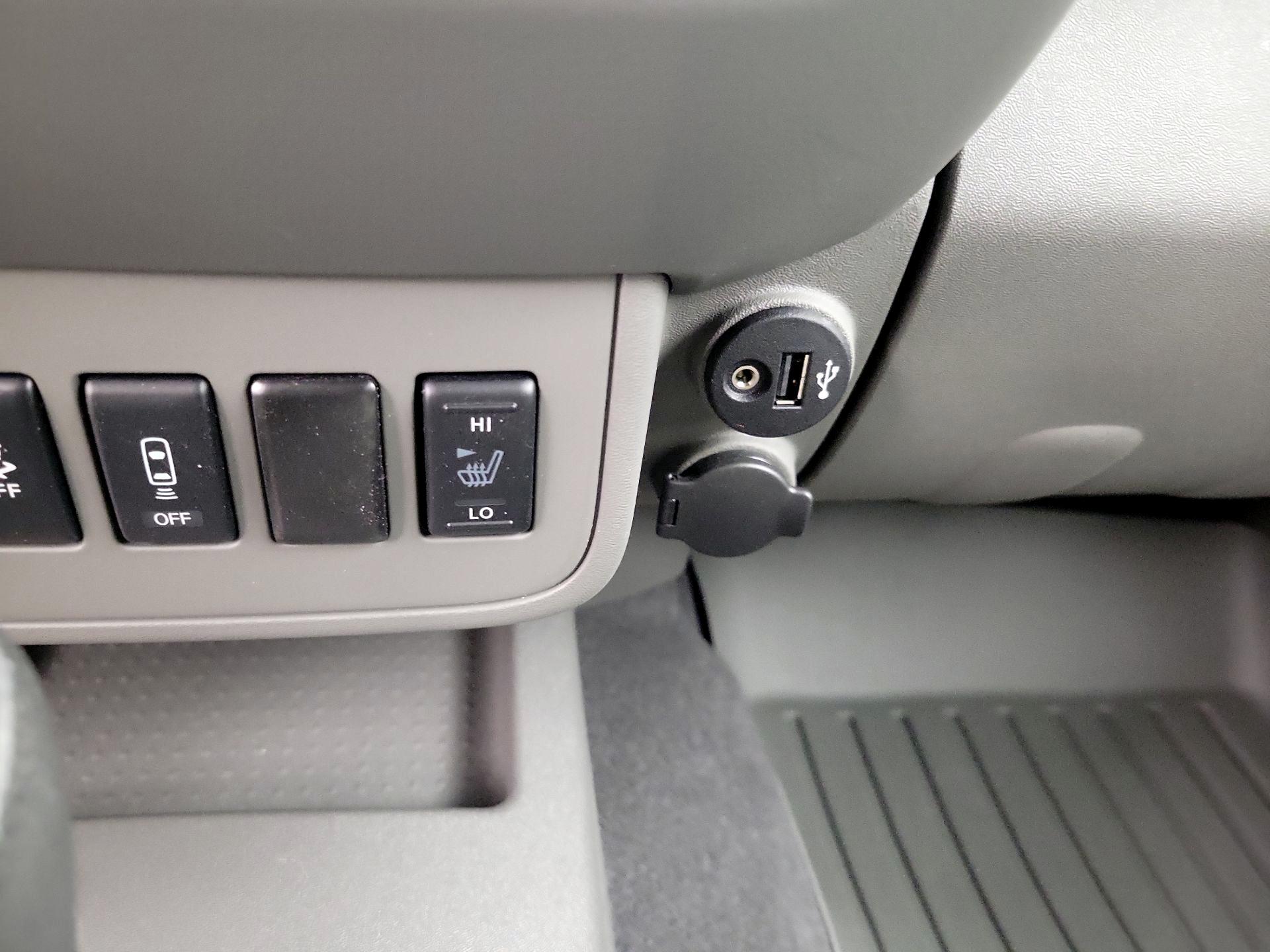 Thumbnail: 2020 Nissan Frontier - 18