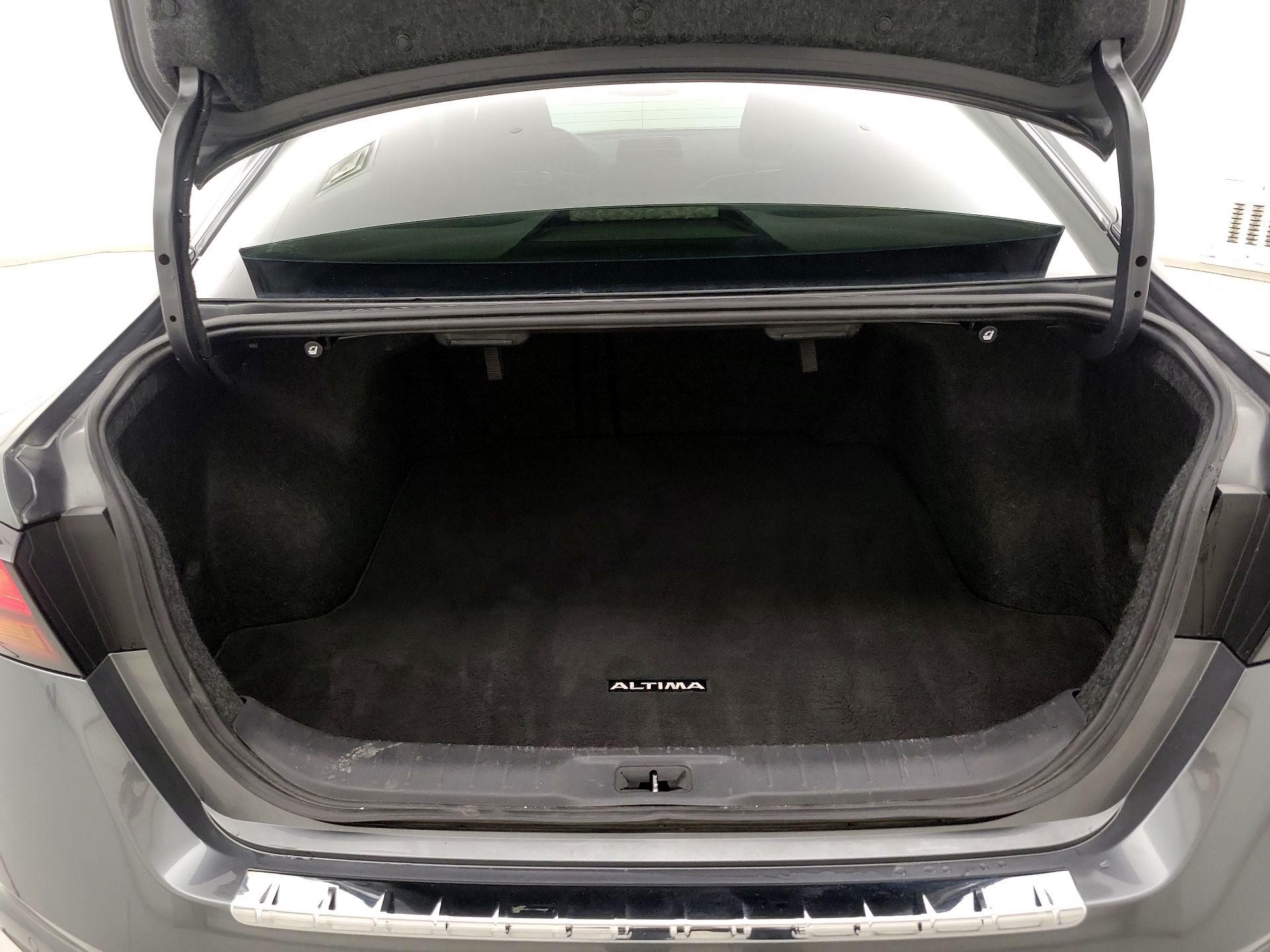 Thumbnail: 2019 Nissan Altima - 20