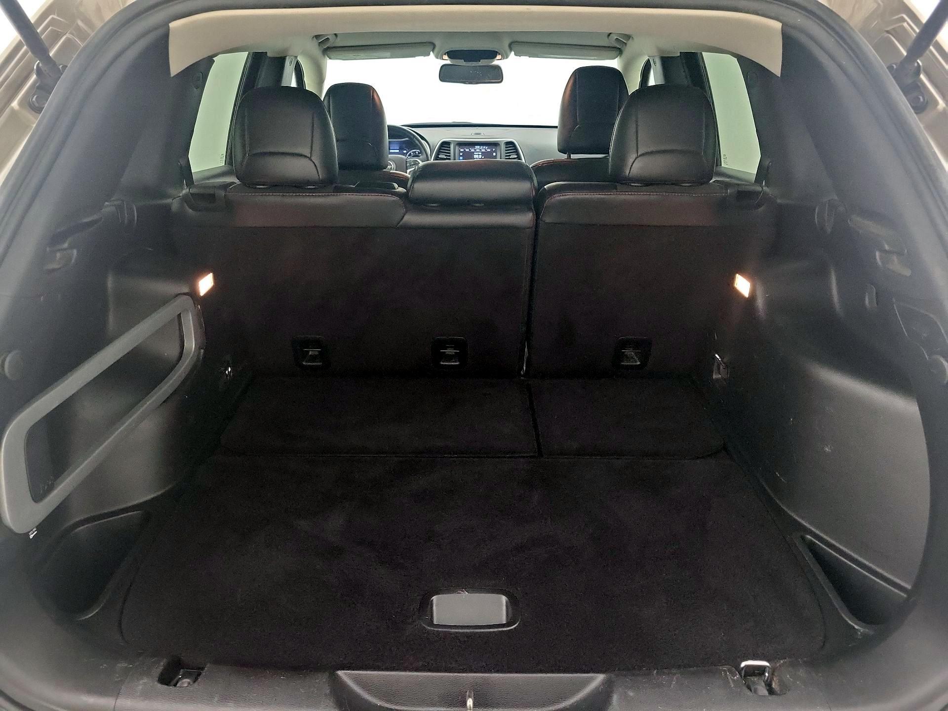 Thumbnail: 2017 Jeep Cherokee - 20