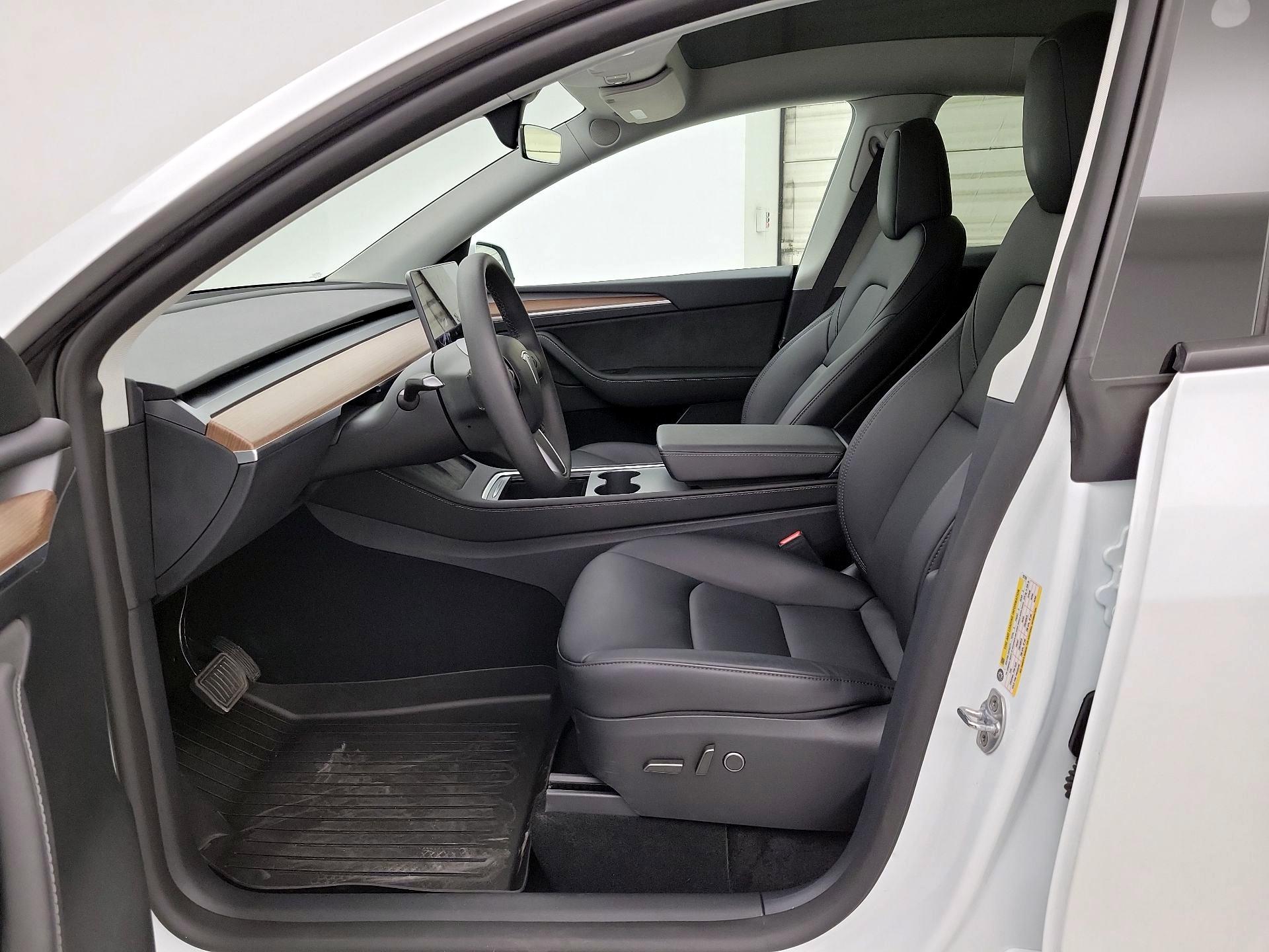 Thumbnail: 2024 Tesla Model Y - 11