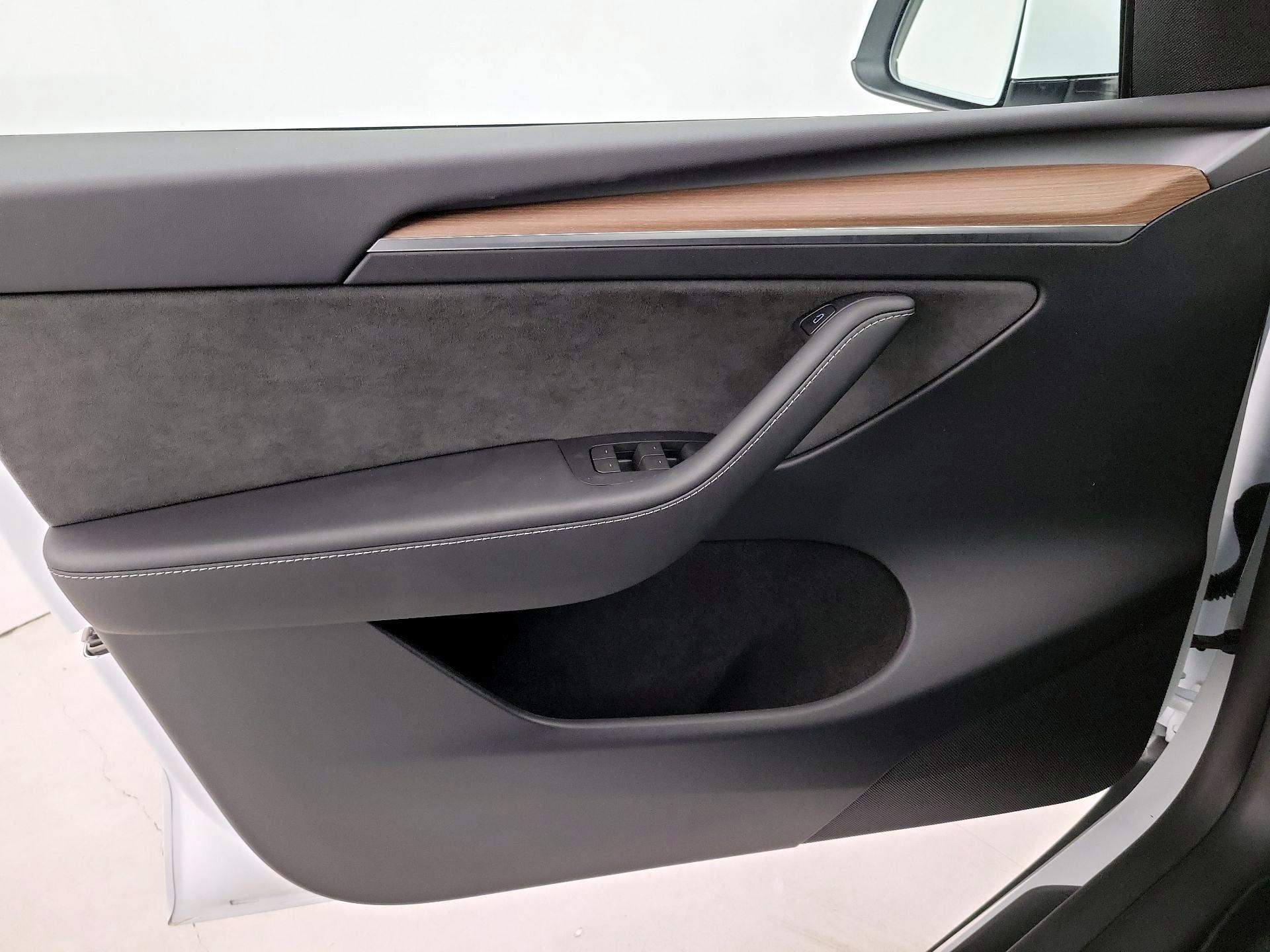 Thumbnail: 2024 Tesla Model Y - 12