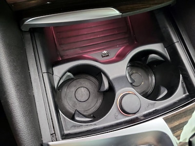 USB/AUX Ports