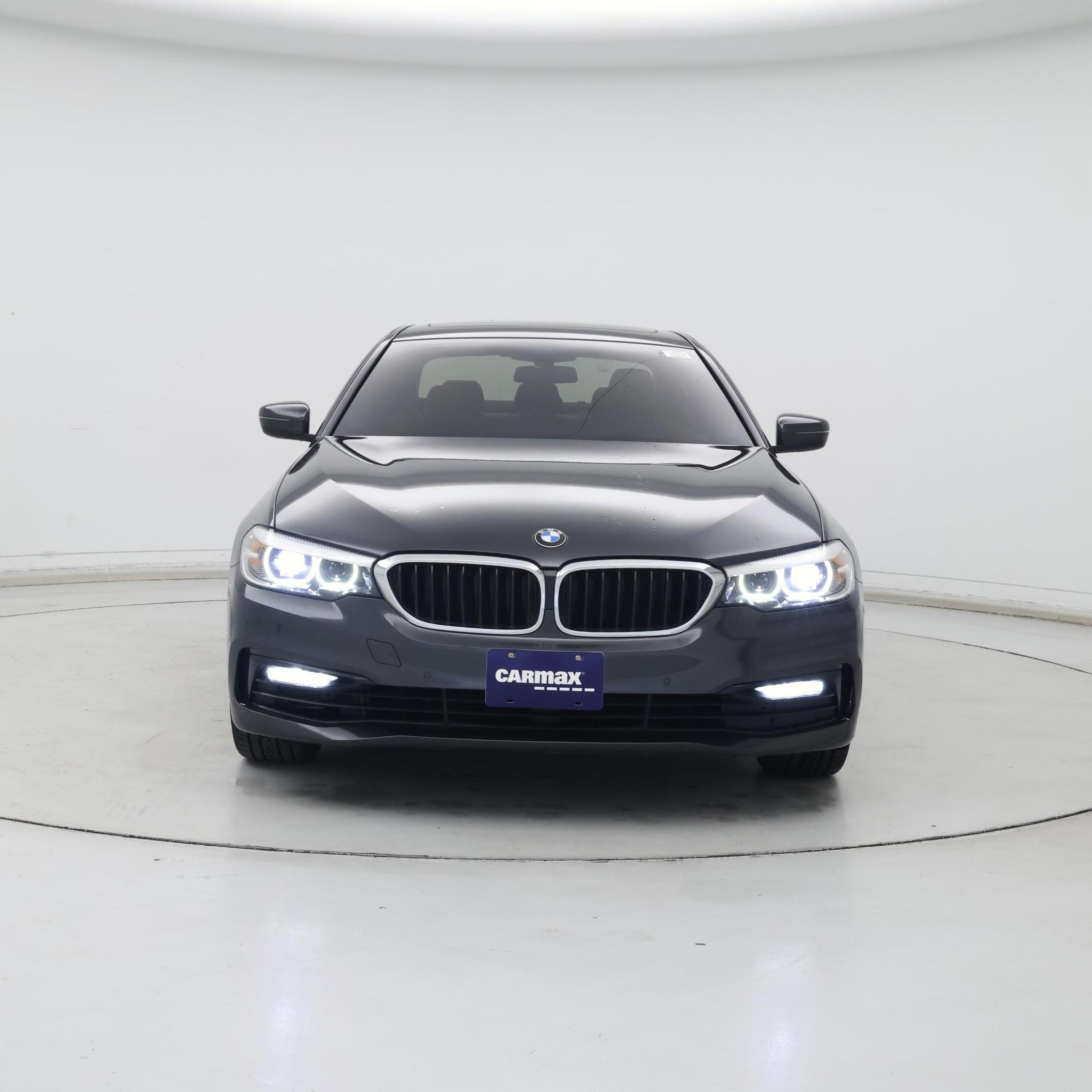 Thumbnail: 2017 BMW 5 Series - 5