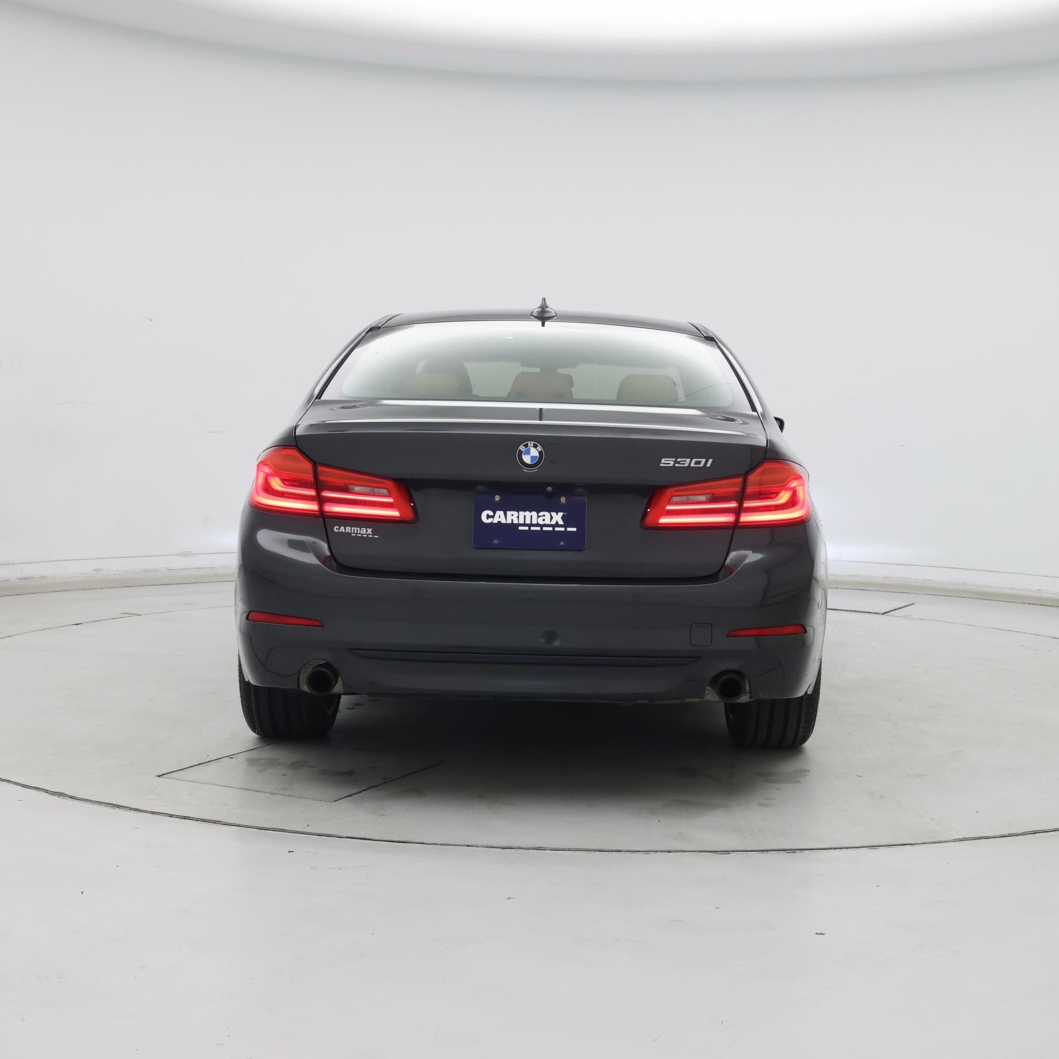 Thumbnail: 2017 BMW 5 Series - 6