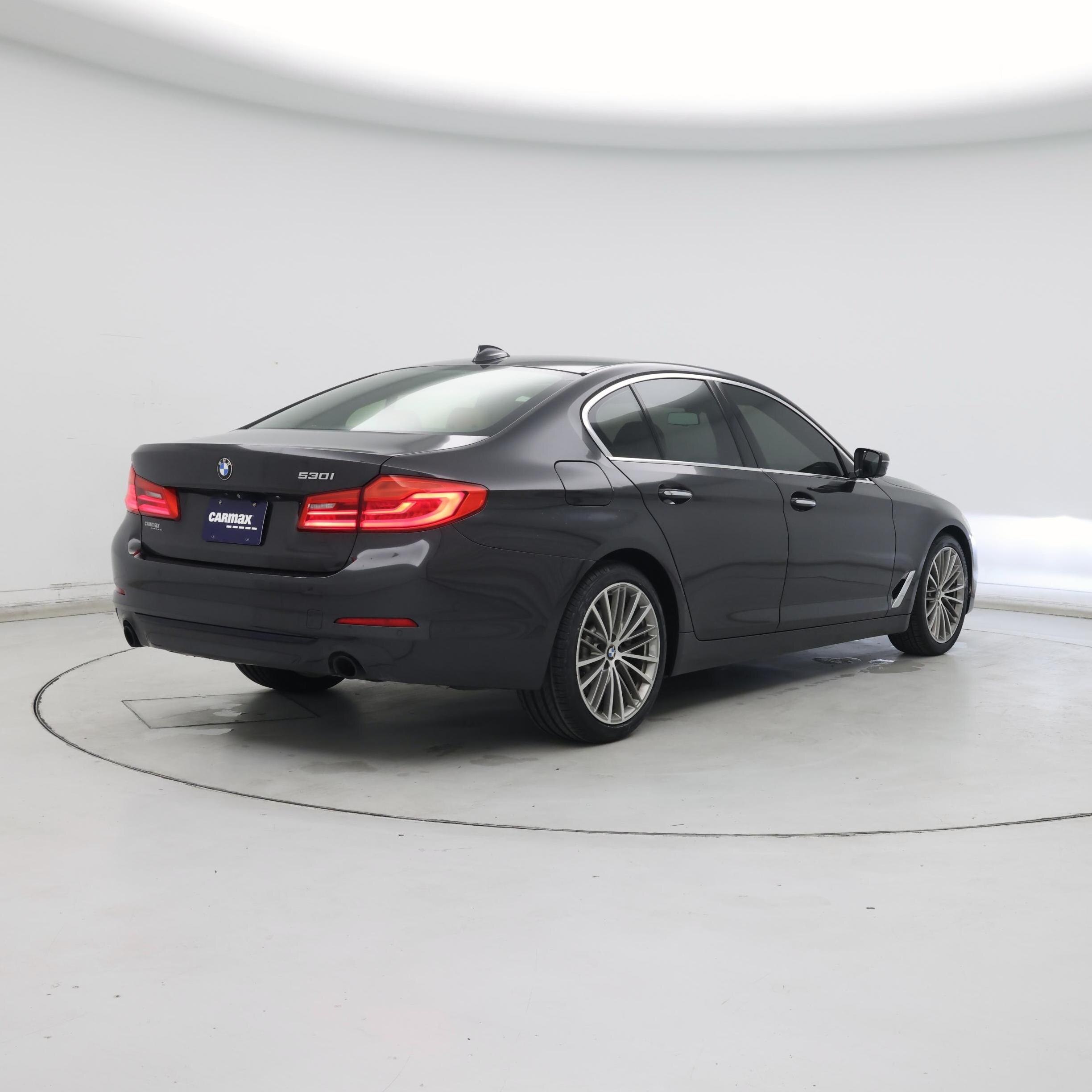 Thumbnail: 2017 BMW 5 Series - 8