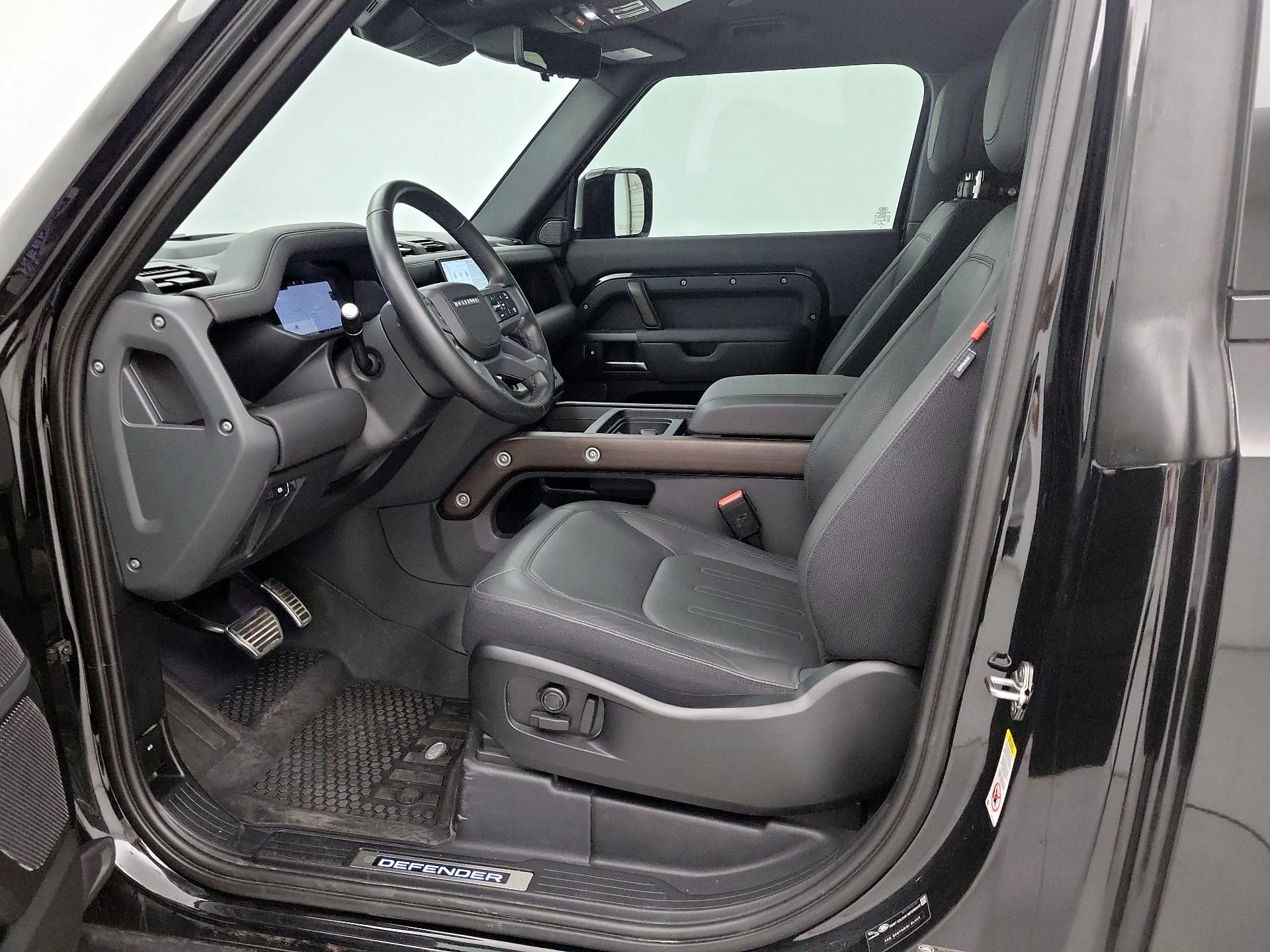 Thumbnail: 2023 Land Rover Defender - 11
