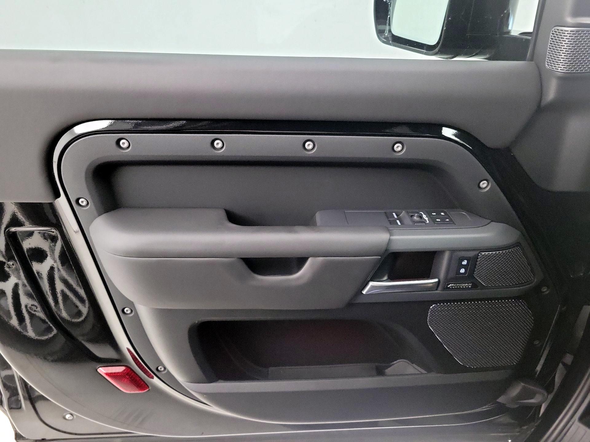 Thumbnail: 2023 Land Rover Defender - 12
