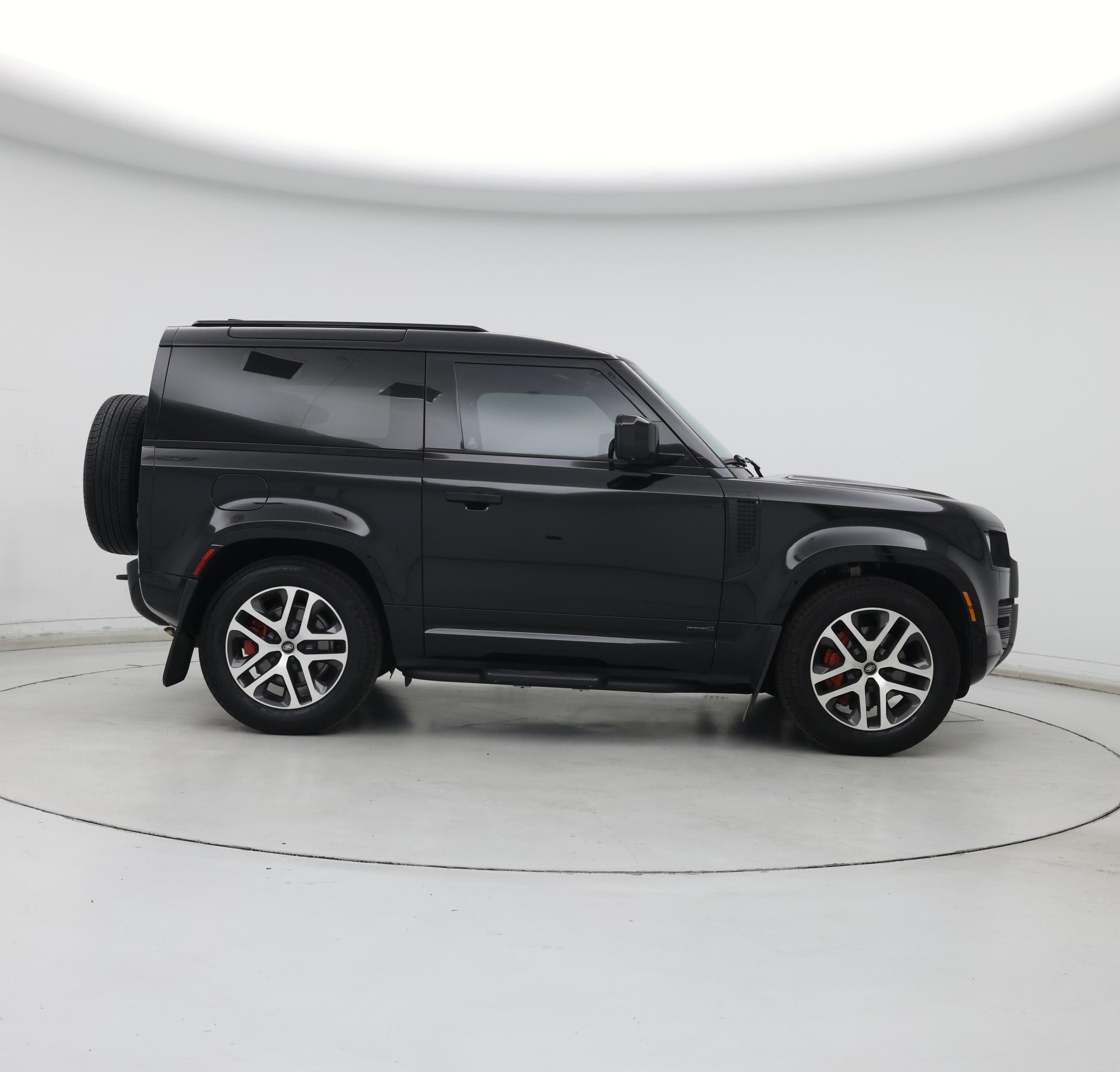Thumbnail: 2023 Land Rover Defender - 7