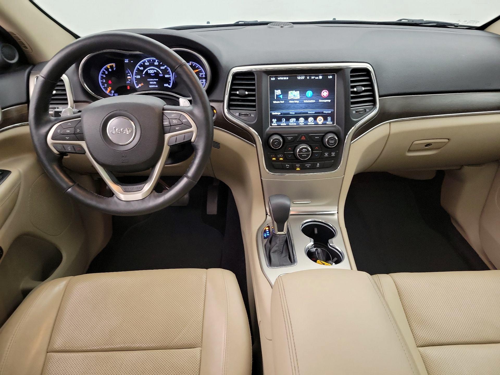 Thumbnail: 2017 Jeep Grand Cherokee - 9