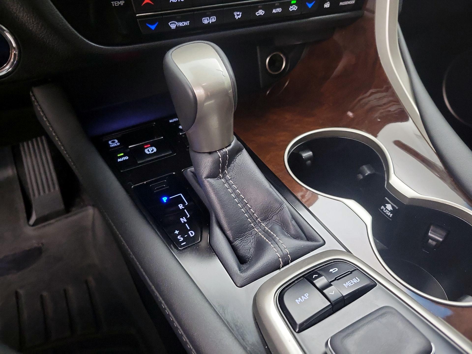 Thumbnail: 2016 Lexus RX - 18
