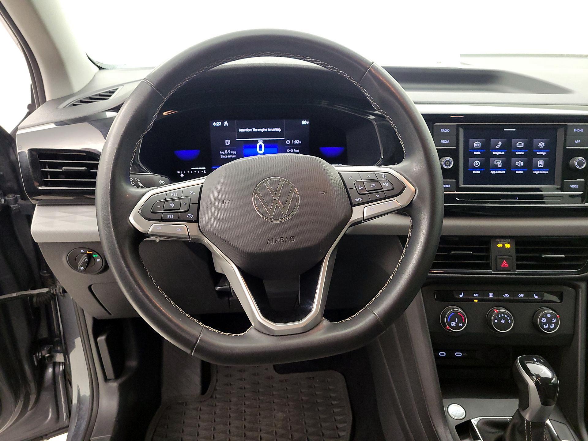 Thumbnail: 2022 Volkswagen Taos - 10