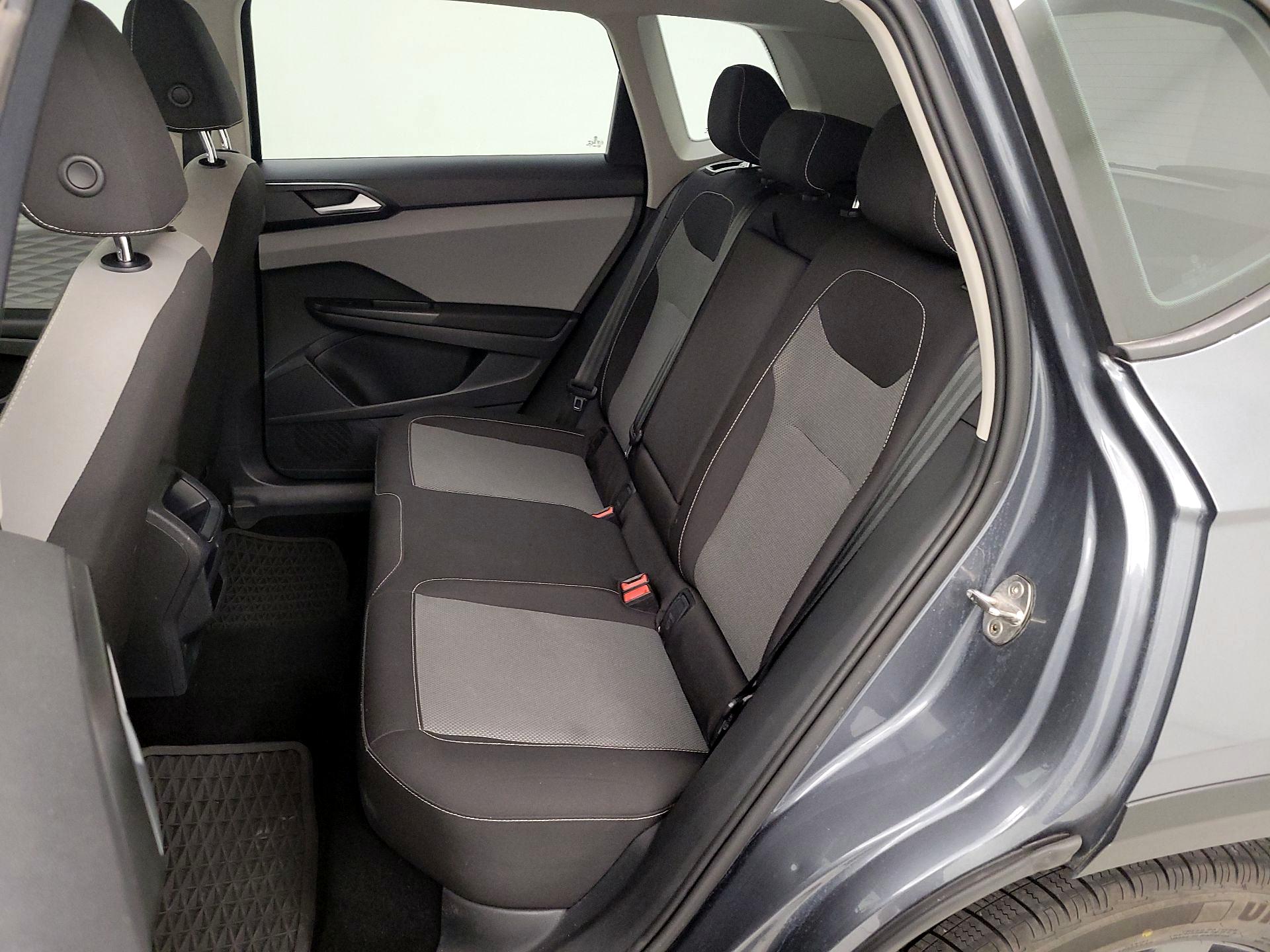 Thumbnail: 2022 Volkswagen Taos - 19