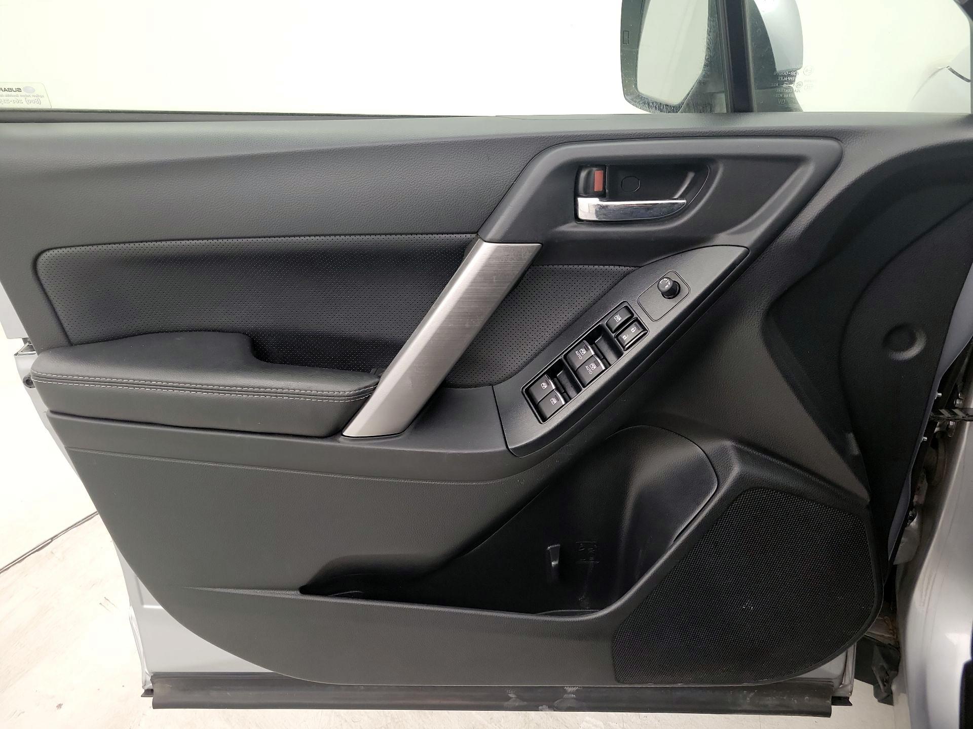 Thumbnail: 2017 Subaru Forester - 12