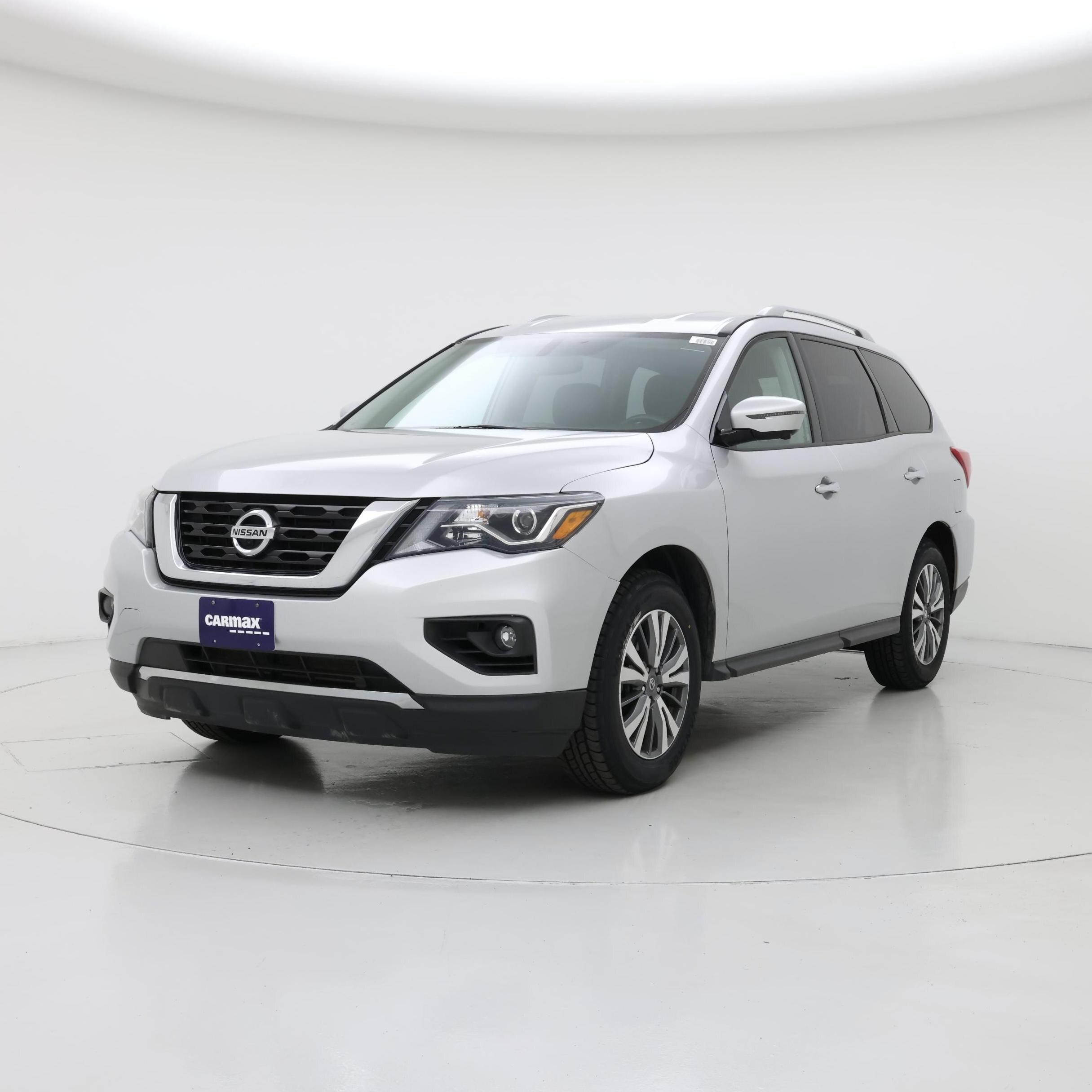 Thumbnail: 2017 Nissan Pathfinder - 4