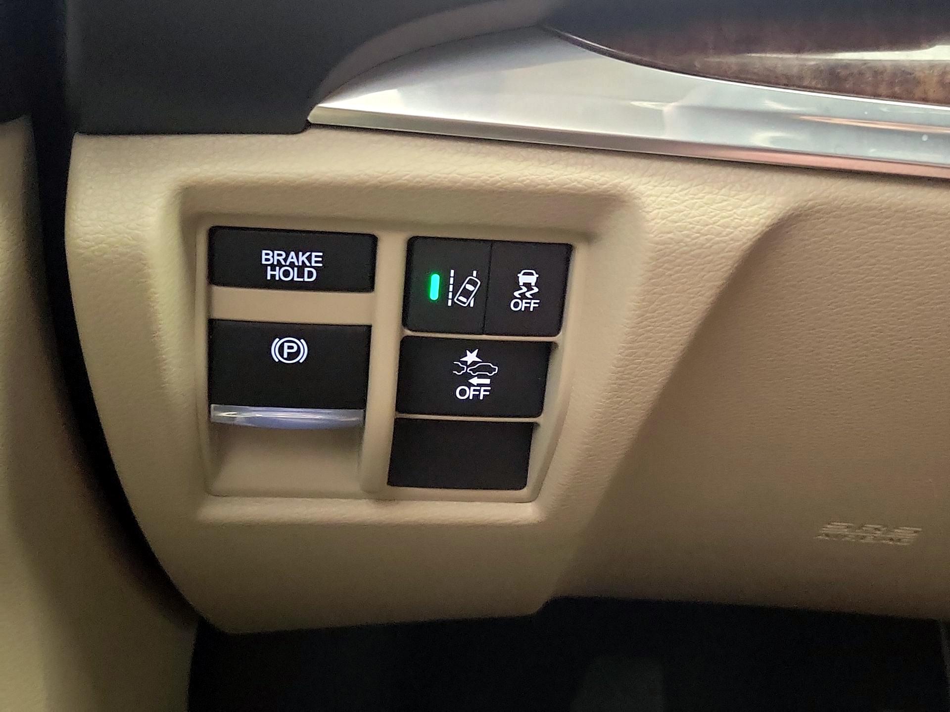 Thumbnail: 2020 Acura MDX - 13