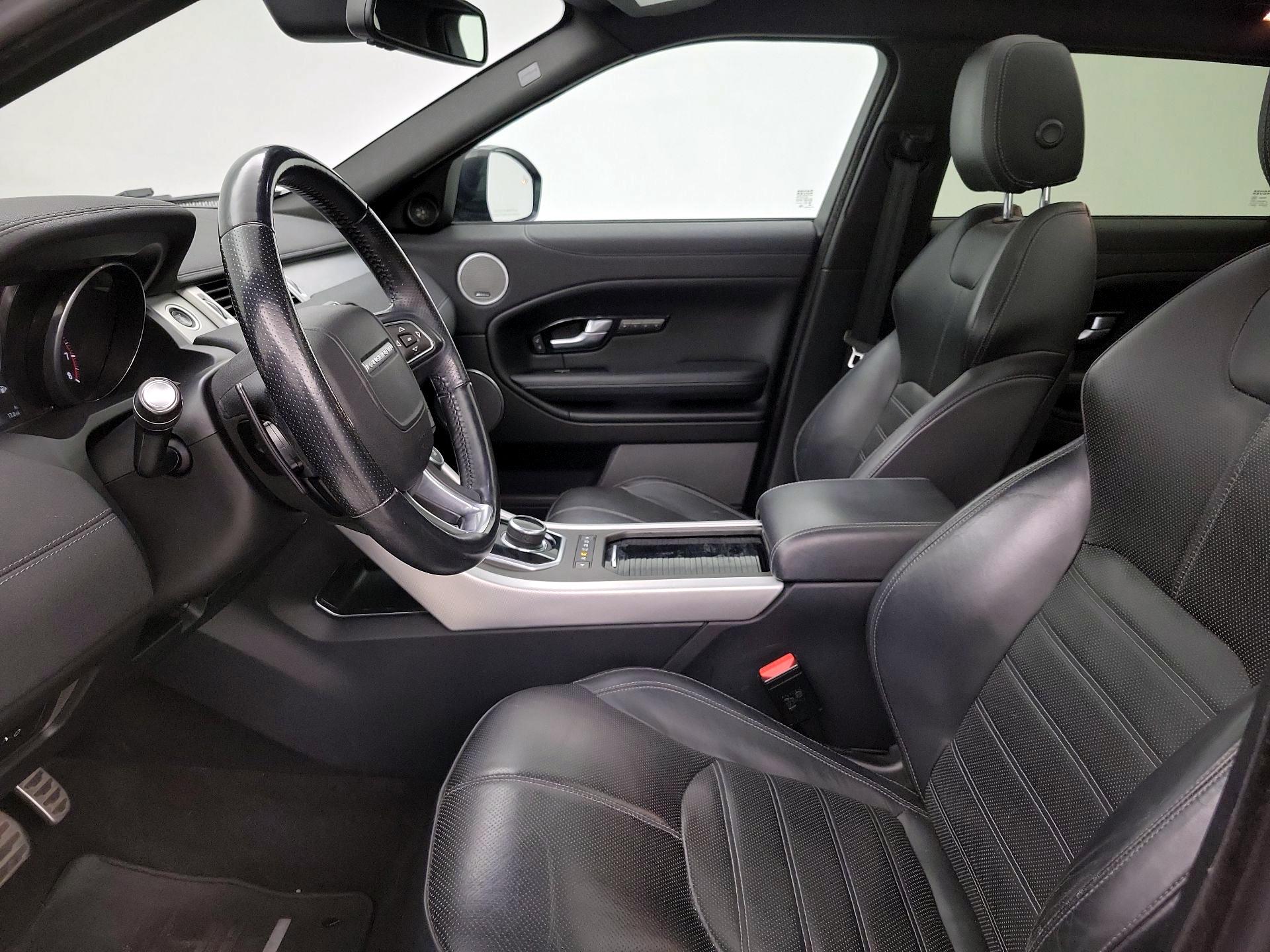 Thumbnail: 2017 Land Rover Range Rover Evoque - 11