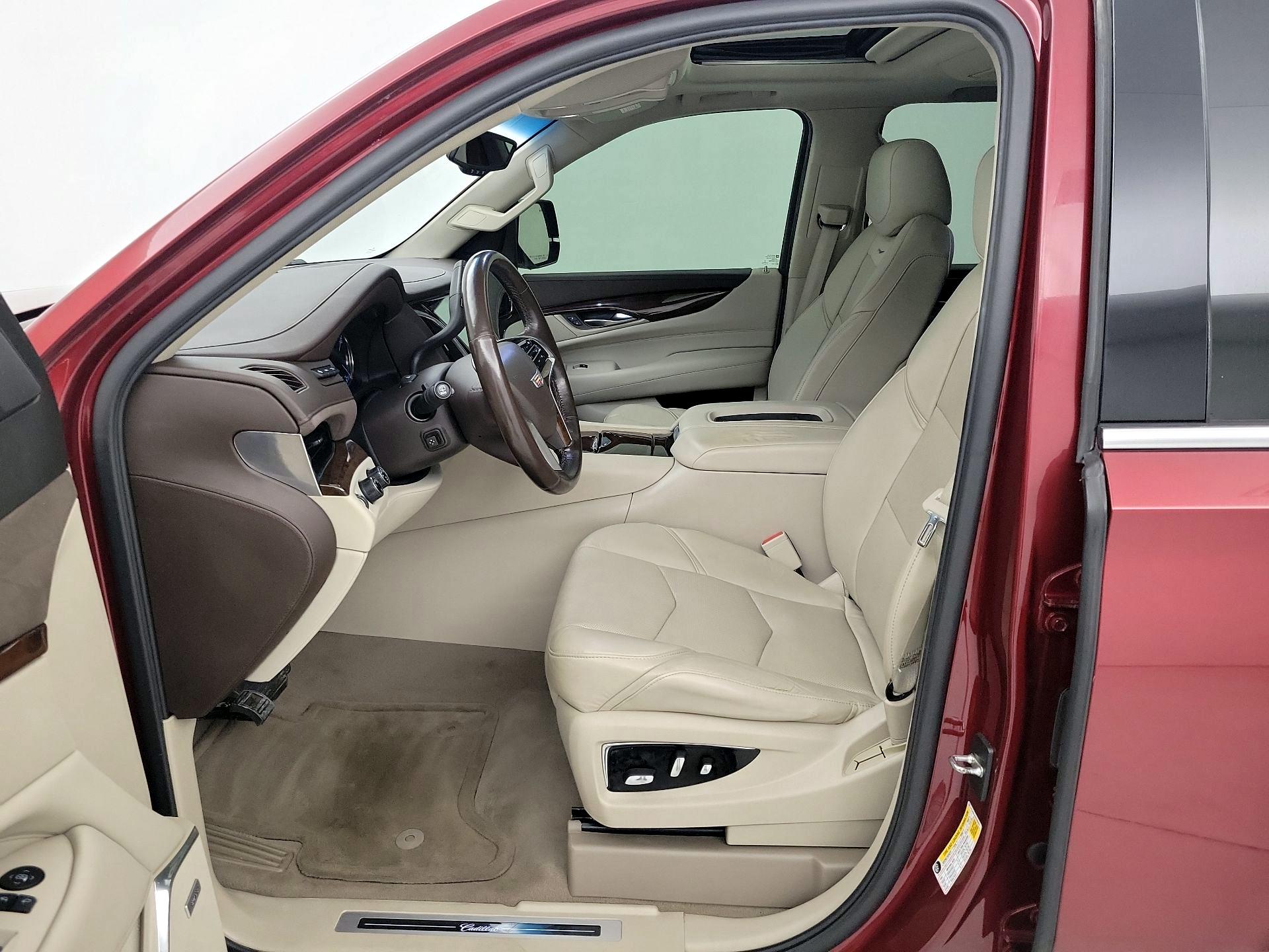 Thumbnail: 2016 Cadillac Escalade - 11