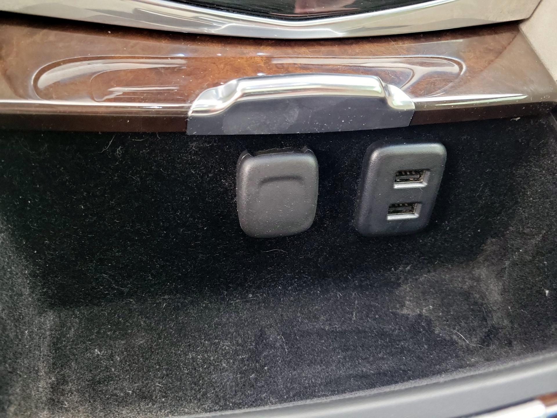 Thumbnail: 2016 Cadillac Escalade - 19