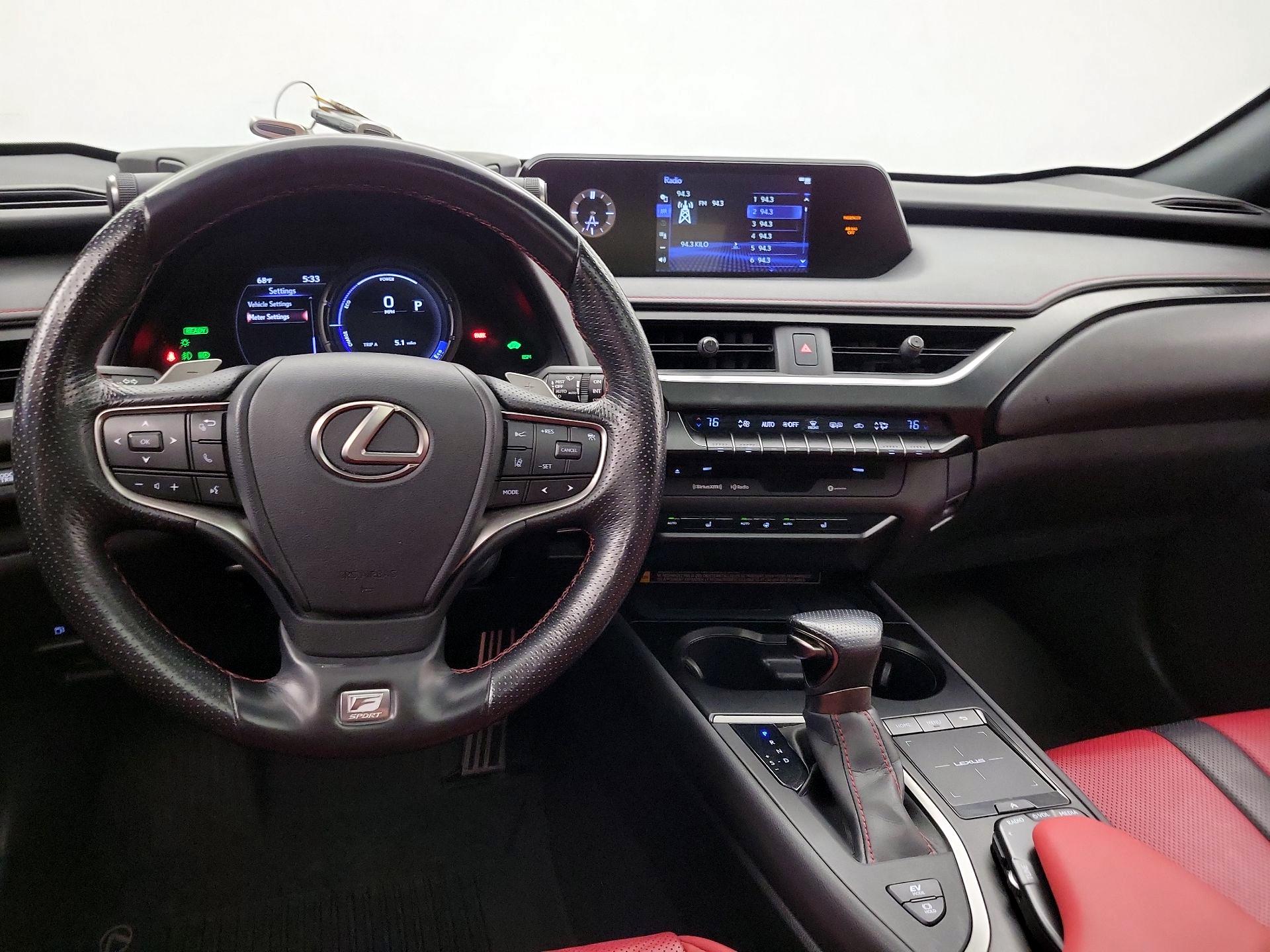 Thumbnail: 2022 Lexus UX - 9