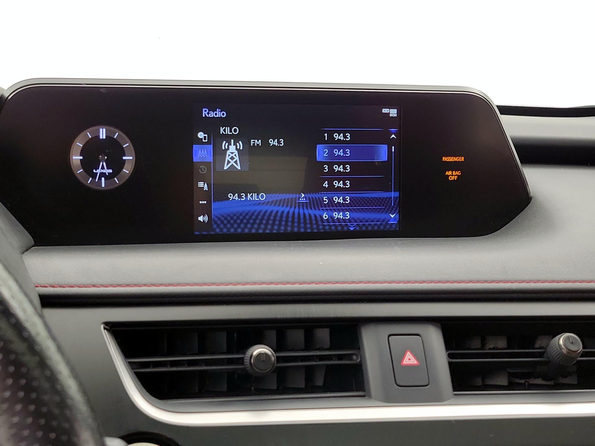 Thumbnail: 2022 Lexus UX - 15