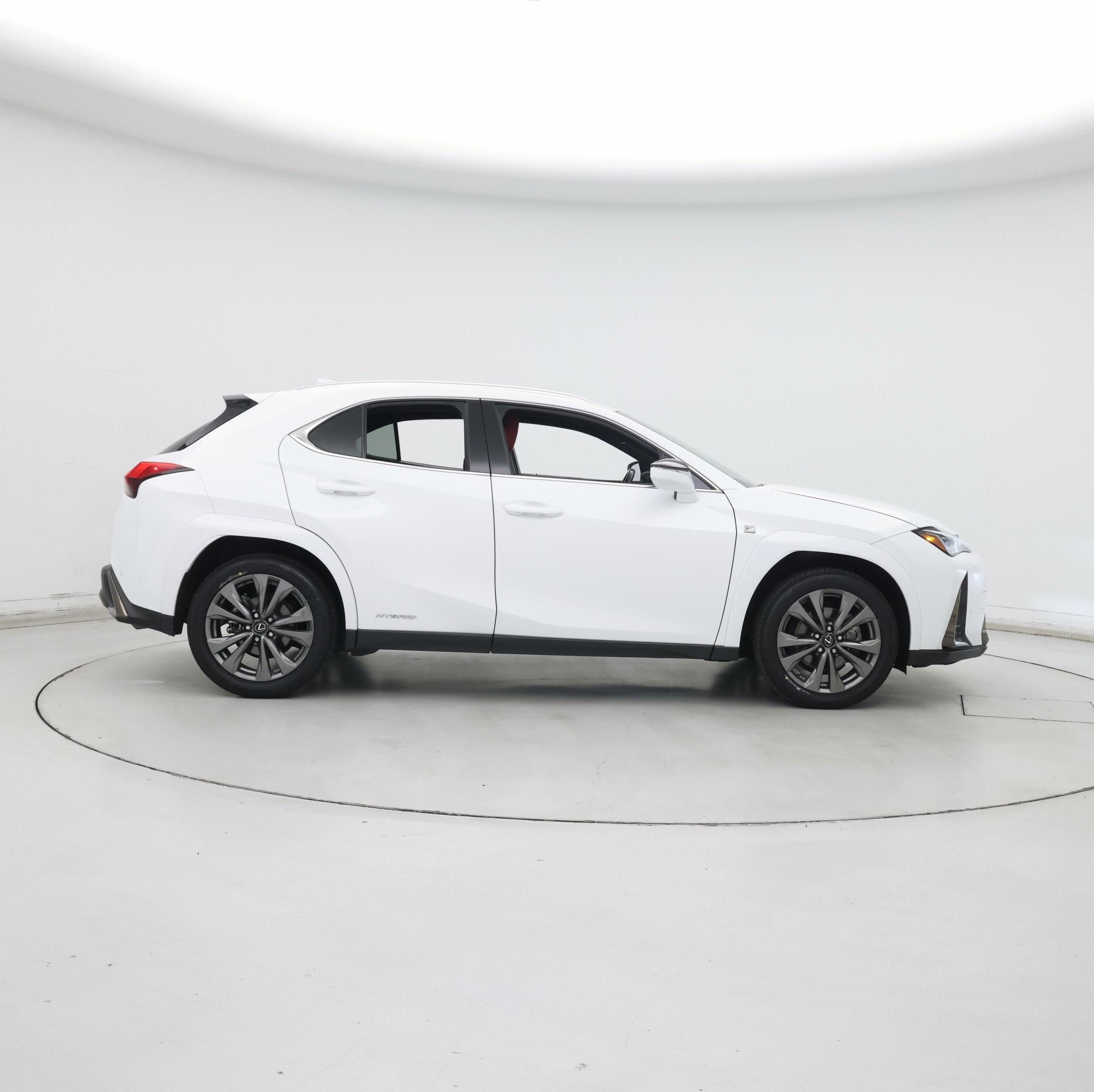 Thumbnail: 2022 Lexus UX - 7