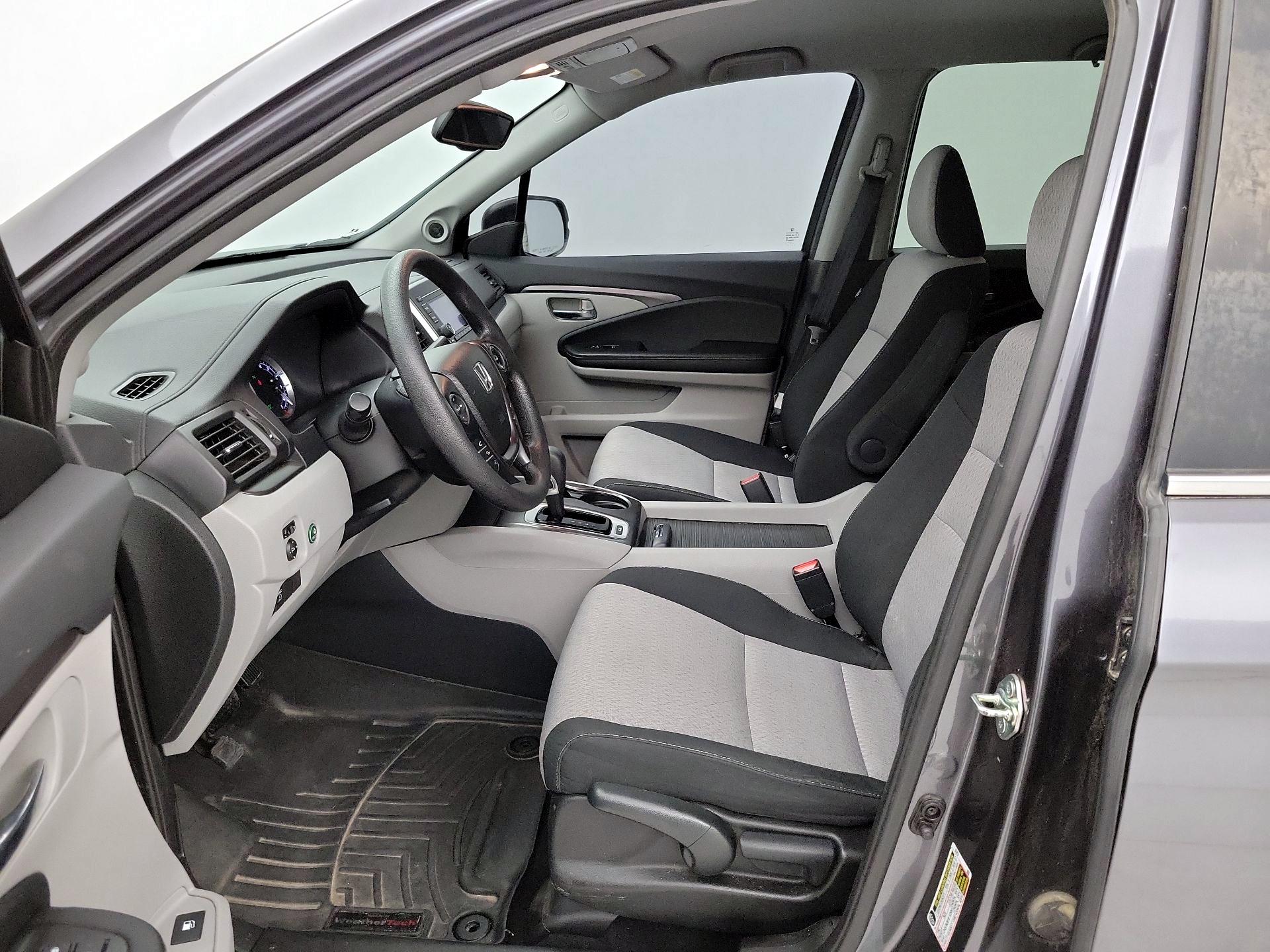 Thumbnail: 2017 Honda Ridgeline - 11