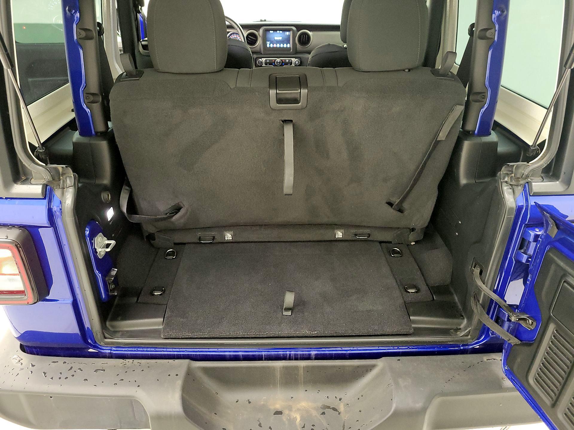 Thumbnail: 2020 Jeep Wrangler - 20