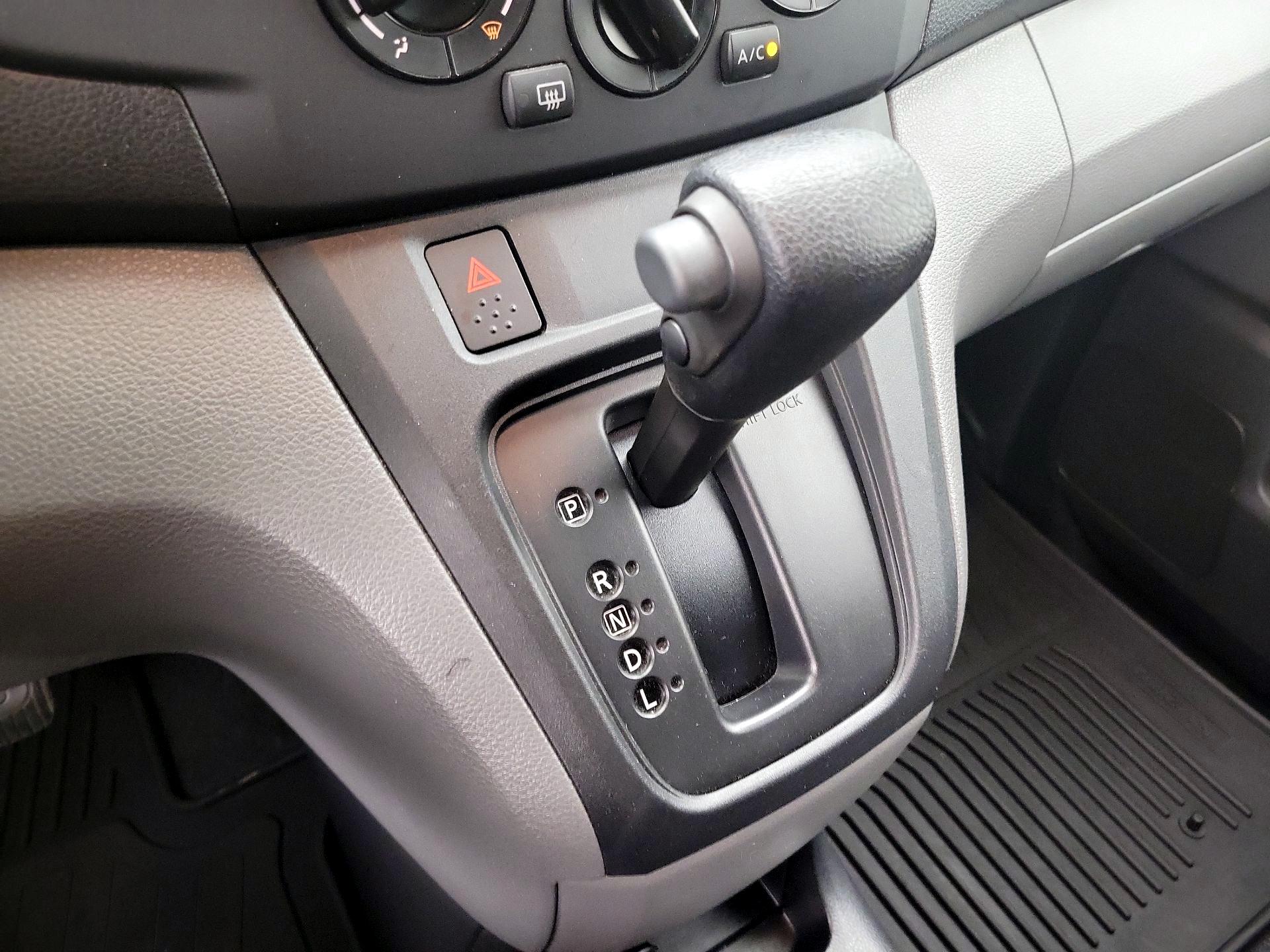 Thumbnail: 2017 Nissan NV200 - 17